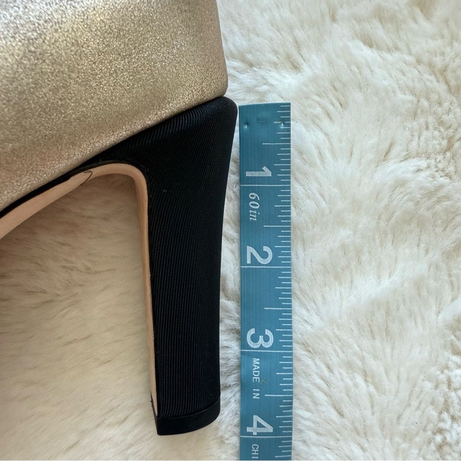 Chanel NEW!! Chanel 2018 Gold Pearl Button Boots Heels 38 EU 1400$ Size US 8 / IT 38 - 7 Thumbnail