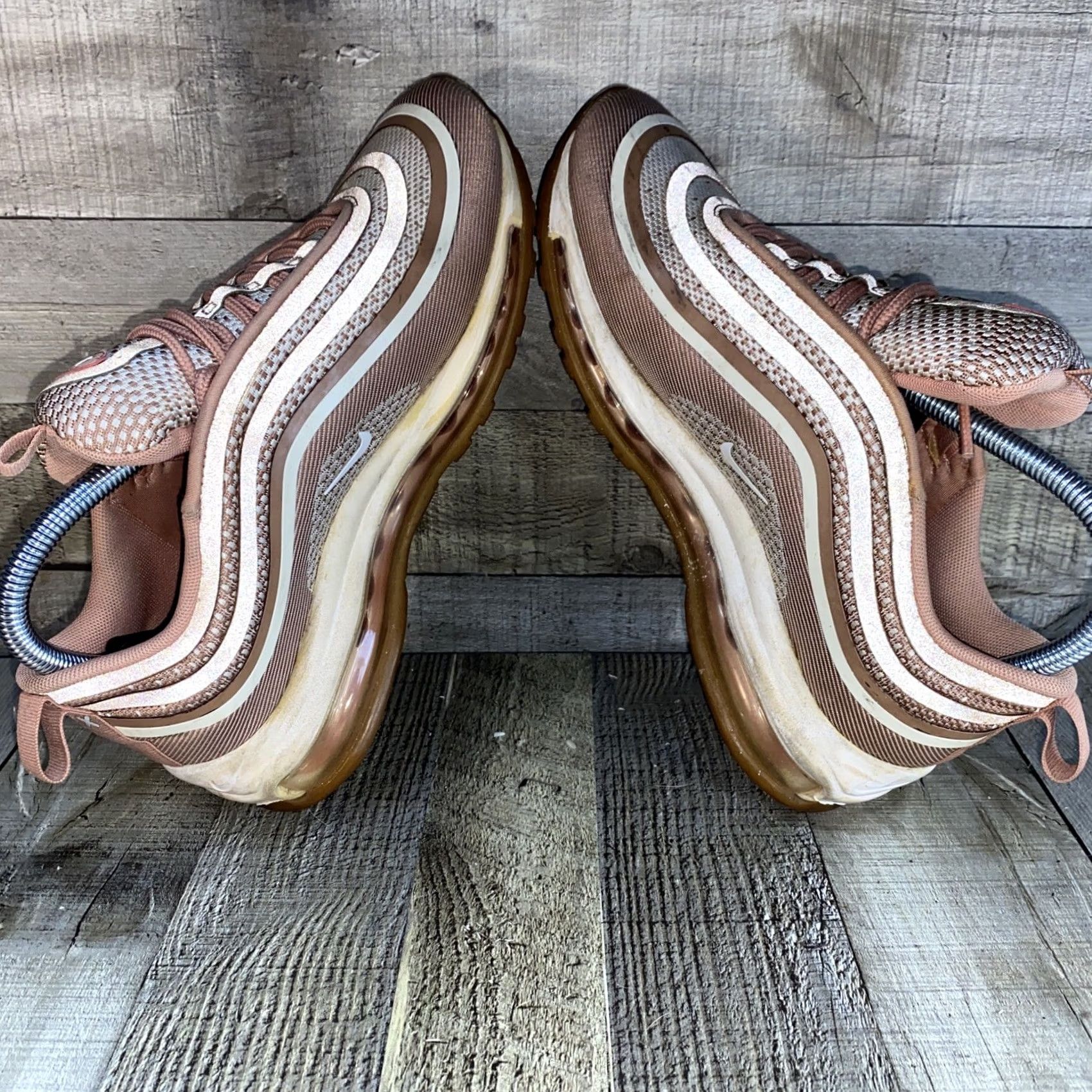 Nike Nike Air Max 97 Ultra Rose Gold Gum Pink Low Top Women’s 7 917704-600 Size US 5 / IT 35 - 5 Thumbnail