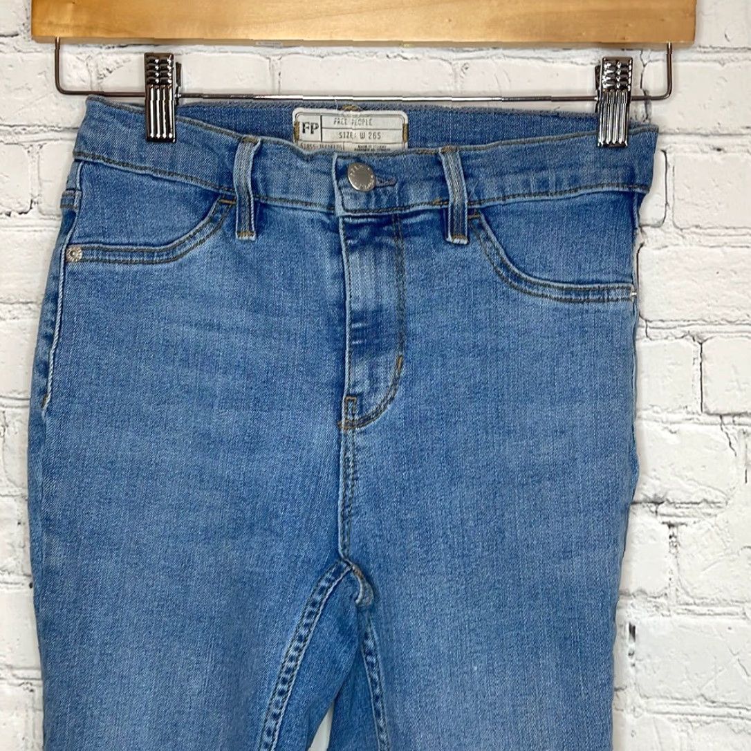 Free People VINTAGE Free People Jeans Women Light Wash Skinny 26S RIP ABOVE POCKET Blue 27” Inseam Womens Size 26" / US 2 / IT 38 - 2 Thumbnail