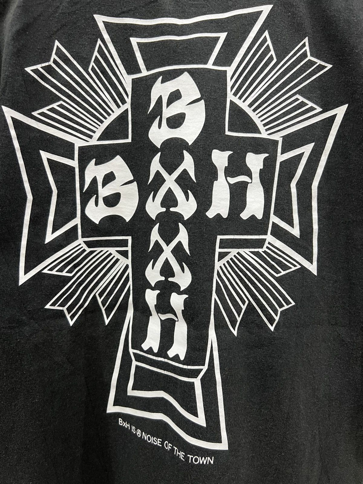 Bounty Hunter Vintage Bounty Hunter x signature BxH cross logo graphic Size US M / EU 48-50 / 2 - 9 Thumbnail