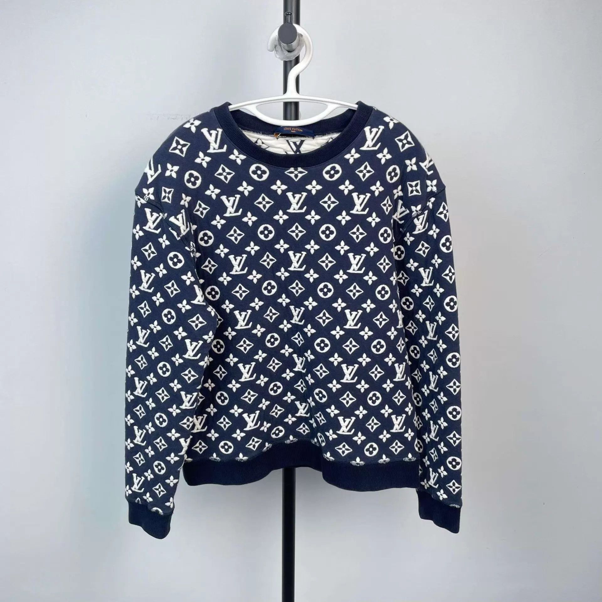 Louis Vuitton Blue Patterned Long Sleeve Sweatshirt (Size S) Size US S / EU 44-46 / 1 - 1 Thumbnail