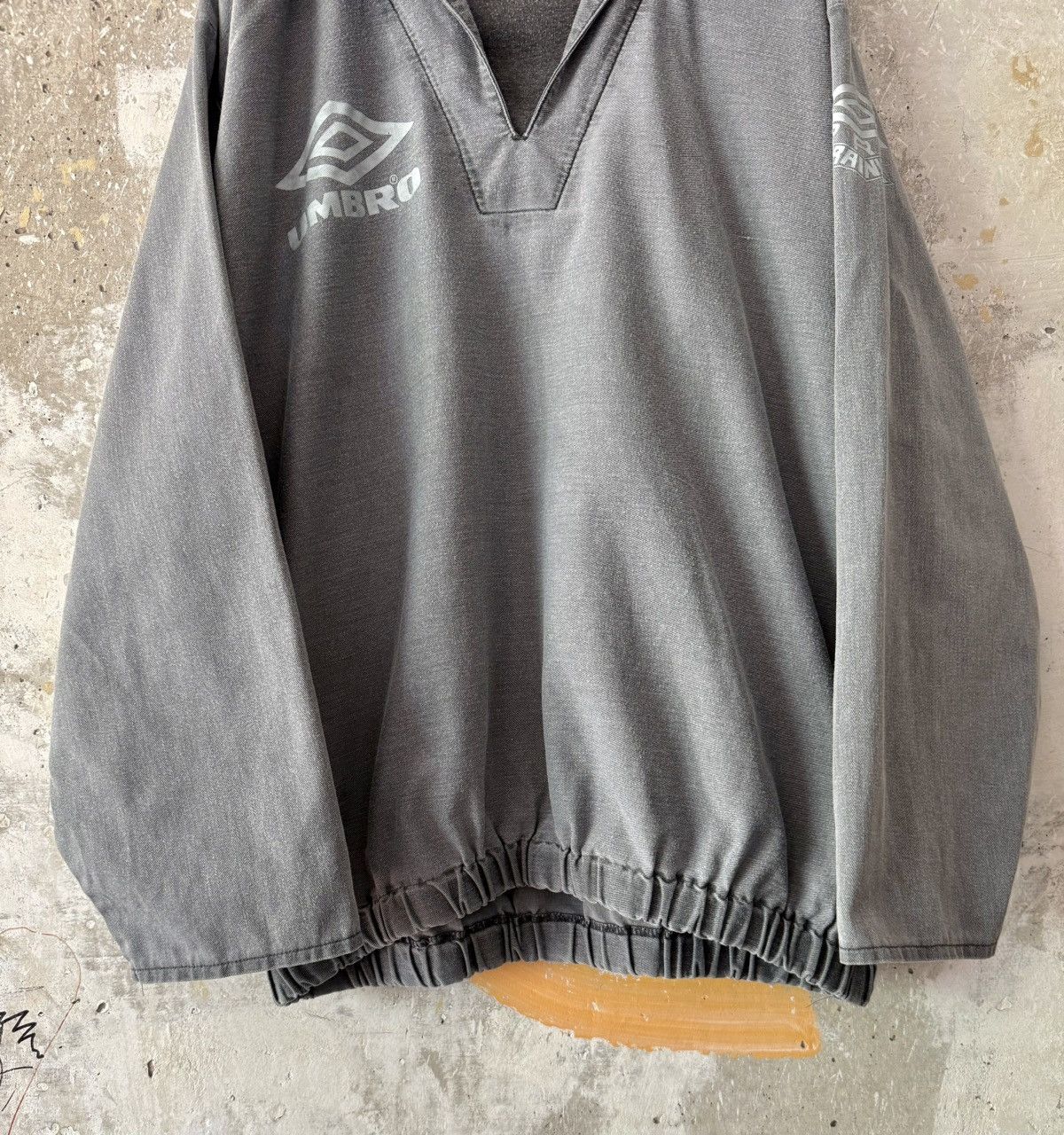 Umbro Vintage Umbro Training Drill Top Sweatshirt Washed Jacket Size US M / EU 48-50 / 2 - 4 Thumbnail