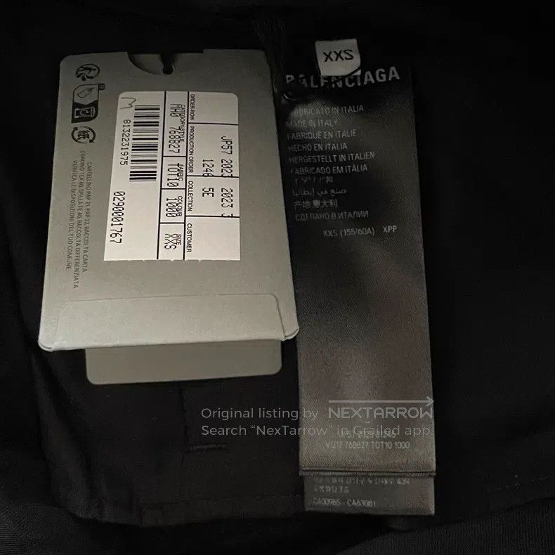 Balenciaga Balenciaga size XXS Plain pleated button wool wide leg fou Size US 27 - 4 Thumbnail