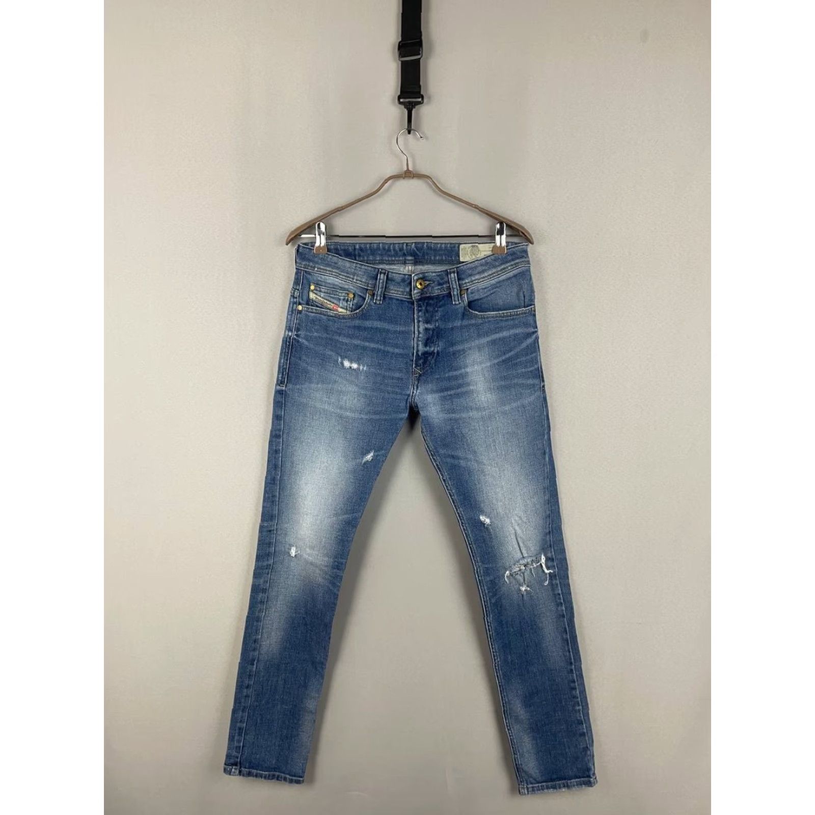 Diesel Diesel Industry Jeans Mens Regular 32 Blue Denim Distressed 5-Pocket Button Zip Skinny) Size US 31 - 2 Thumbnail