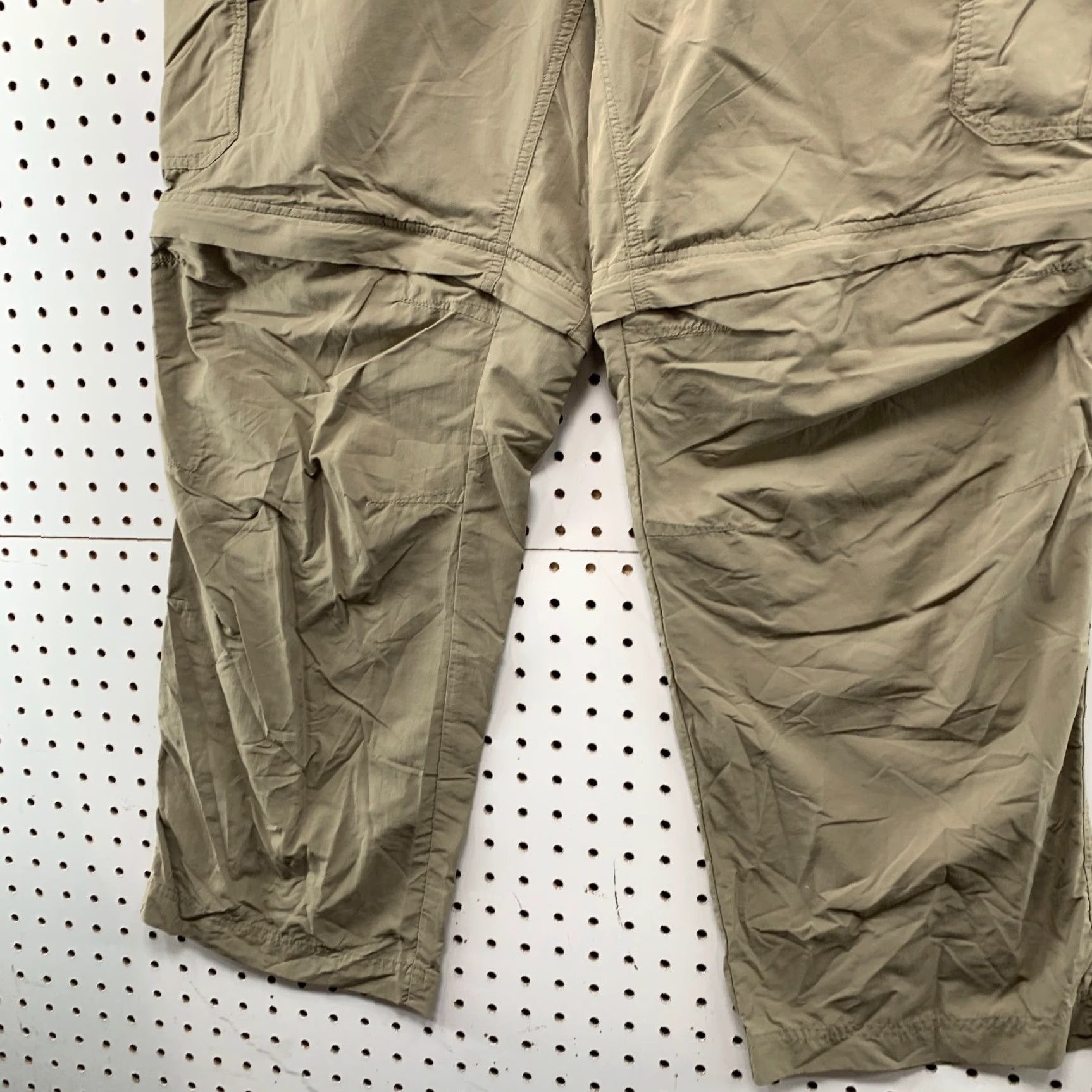 Vintage Gander Mountain Guide Series Mens 2XL Convertible Cargo Pant Tan 36x28.5 Beige Nylon Straight Pocket Cargo Size US 39 - 3 Thumbnail