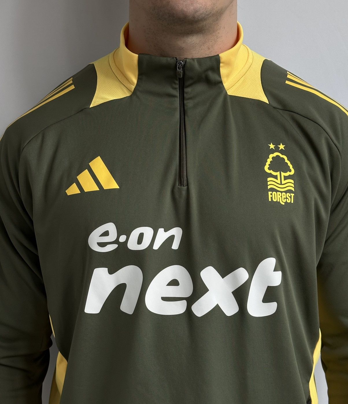 Adidas Adidas Nottingham Forest Training Top Green 1/4 Zip Men's Size US XXL / EU 58 / 5 - 2 Thumbnail