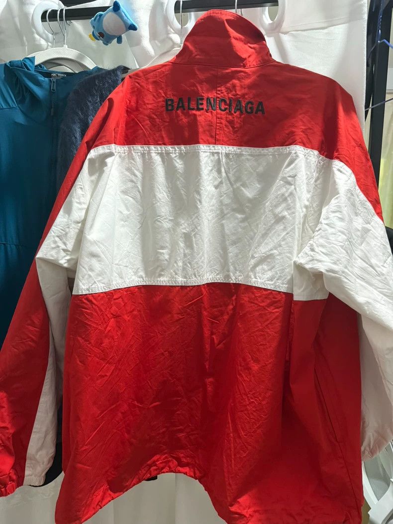 Balenciaga Balenciaga Red and White Patchwork Windbreaker Size US S / EU 44-46 / 1 - 2 Thumbnail