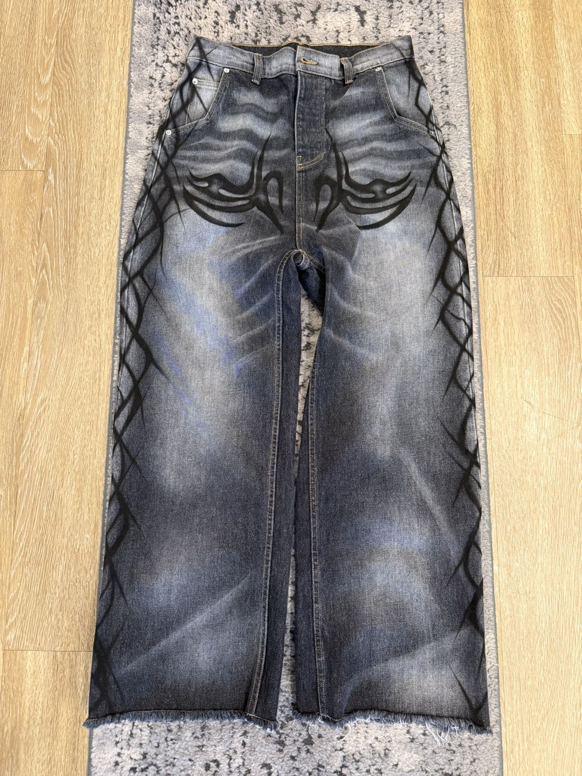 HELLSTAR Hellstar graffiti denim Paris collection Size US 32 / EU 48 - 1 Thumbnail