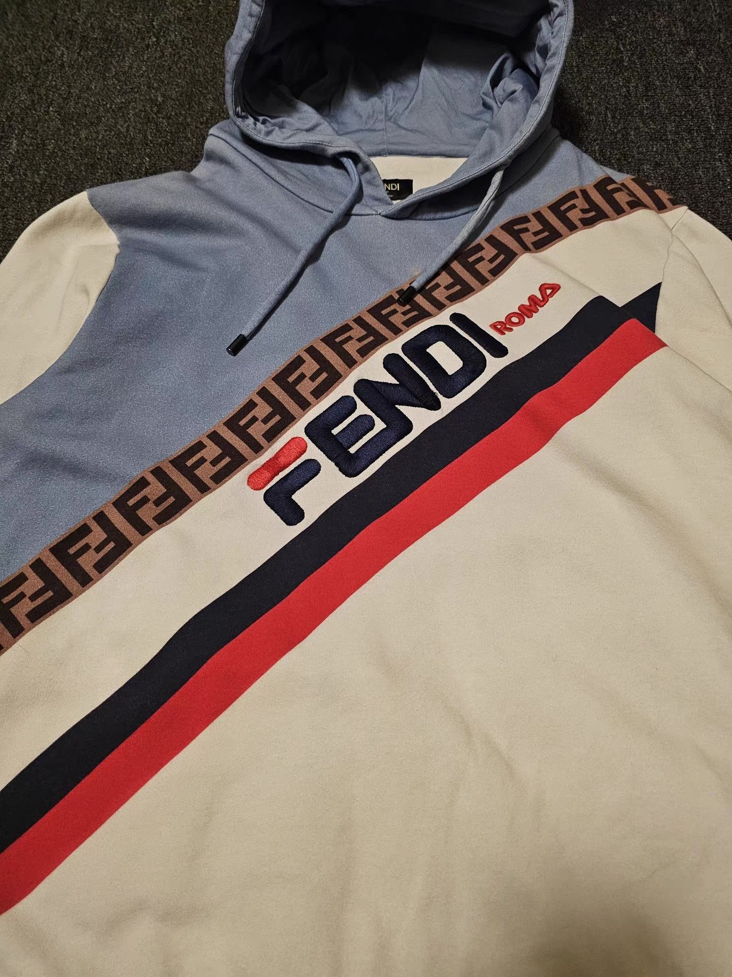 Fendi FENDI hooded sweatshirt Size US S / EU 44-46 / 1 - 2 Thumbnail