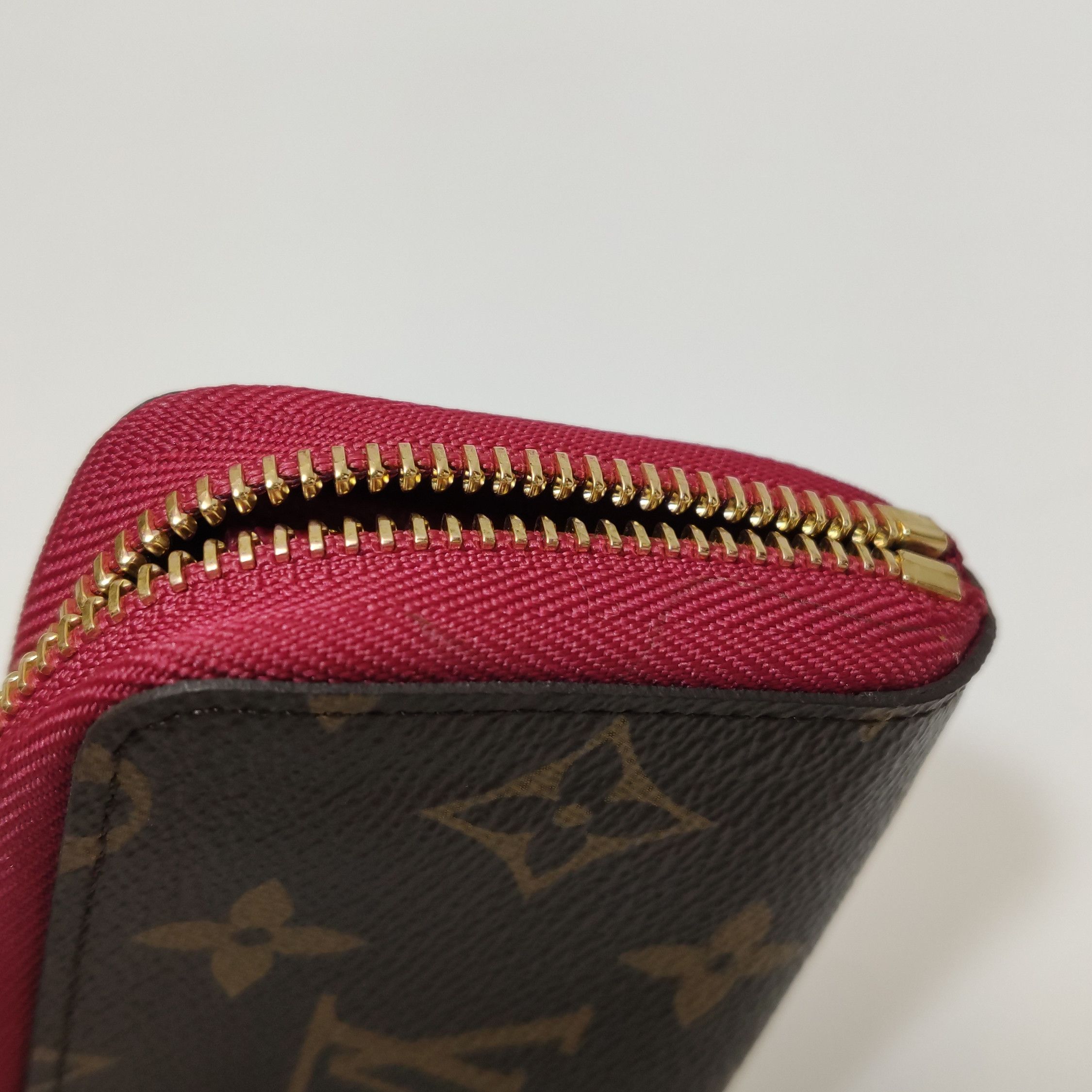Louis Vuitton Louis Vuitton (LV) Cowhide monogram card holder -y2506 Size ONE SIZE - 9 Thumbnail