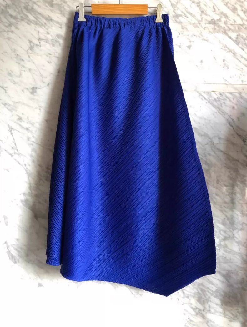 Issey Miyake Issey Miyake size:3 Blue pleated skirt Size 42" / US 20 - 2 Thumbnail