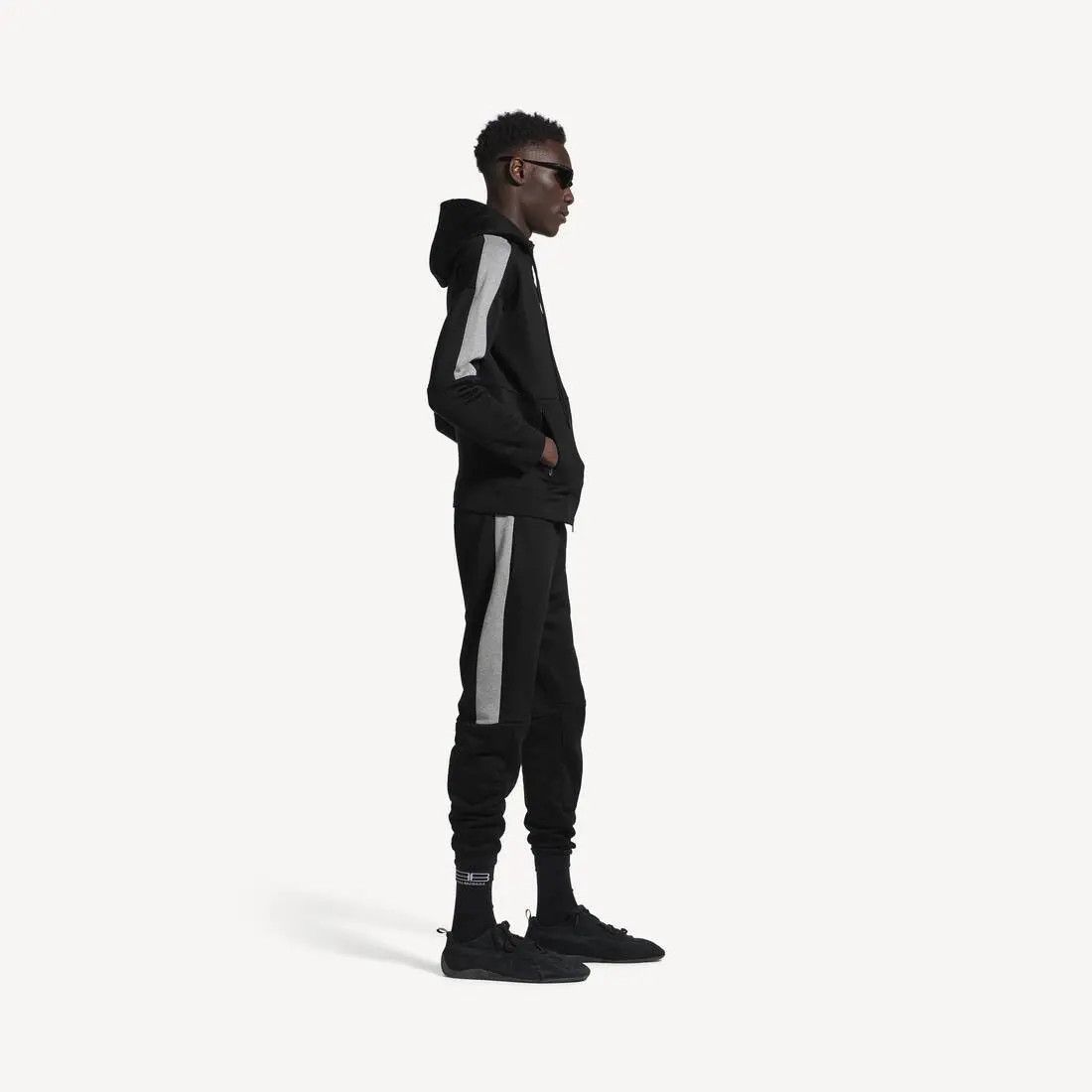 Balenciaga × Puma o1s1wg110426 Hooded Tracksuit Jacket in Black/Grey Size US XS / EU 42 / 0 - 3 Thumbnail