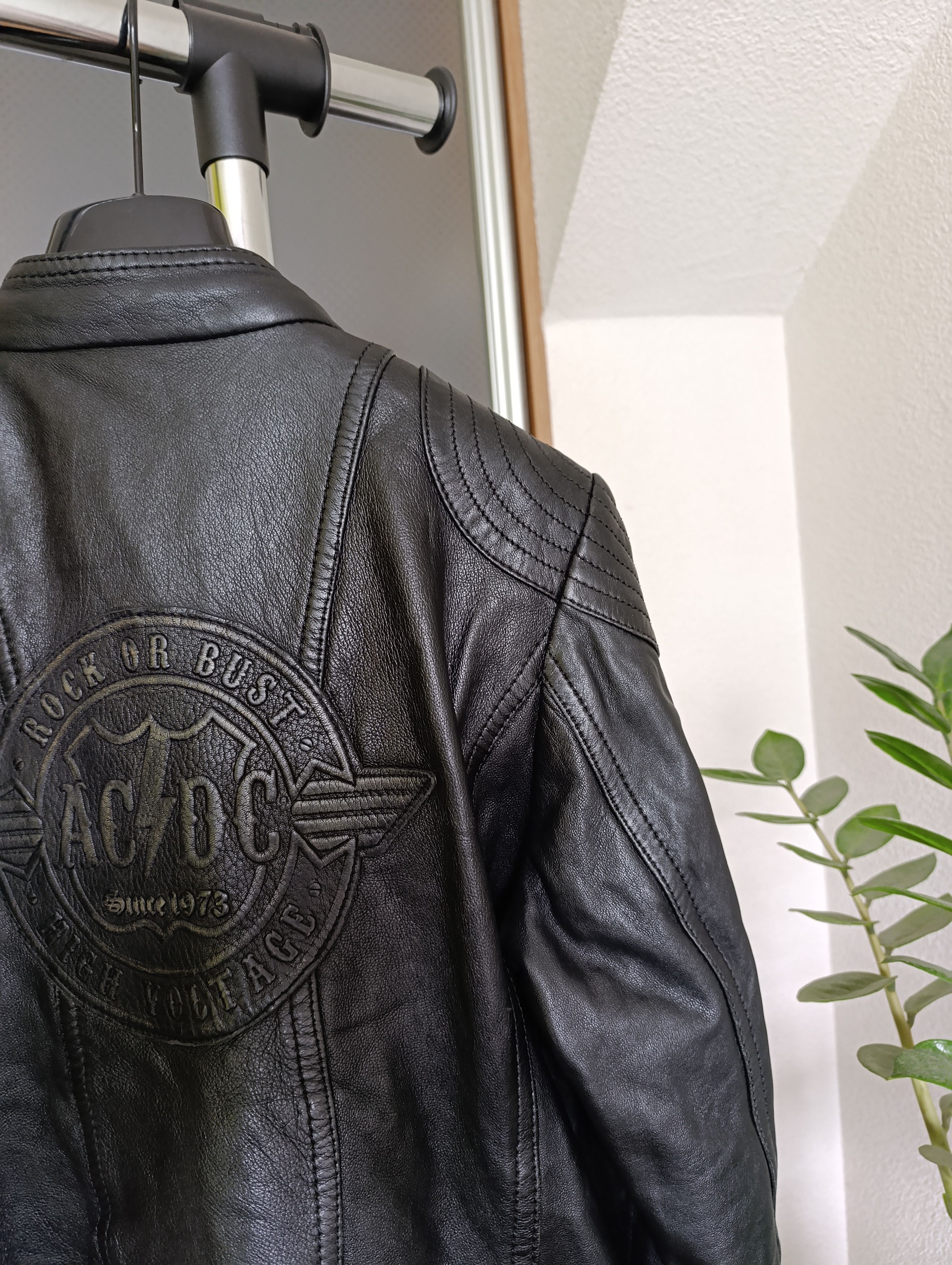 AC/DC EMP SIGNATURE COLLECTION WOMENS LEATHER BIKER JACKET AC/DC Size L / US 10 / IT 46 - 5 Thumbnail