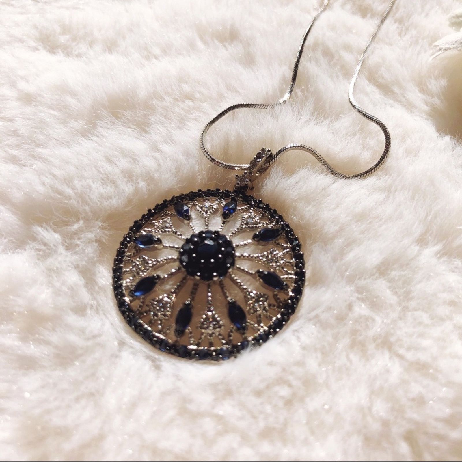 Other Blue and Silver Circle Flower Outline Necklace Size ONE SIZE - 6 Thumbnail