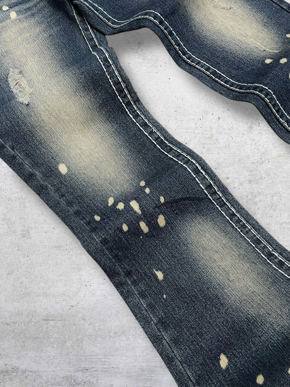 Tornado Mart WHITE METEOR 1990S JAPAN DESIGNER FLARED DISTRESSED DENIM Size US 32 / EU 48 - 4 Thumbnail