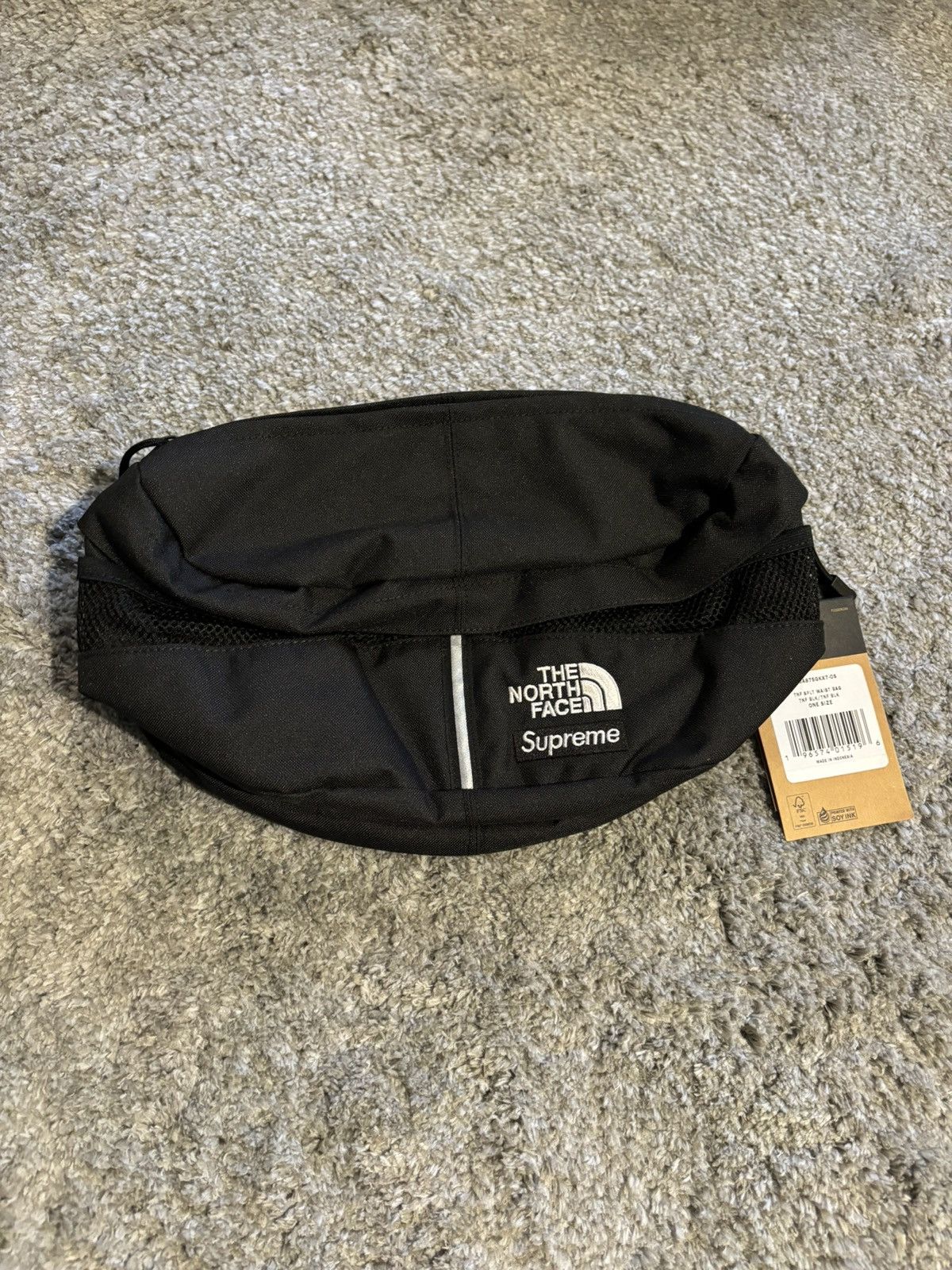 Supreme × The North Face Supreme x The North Face Faux Fur