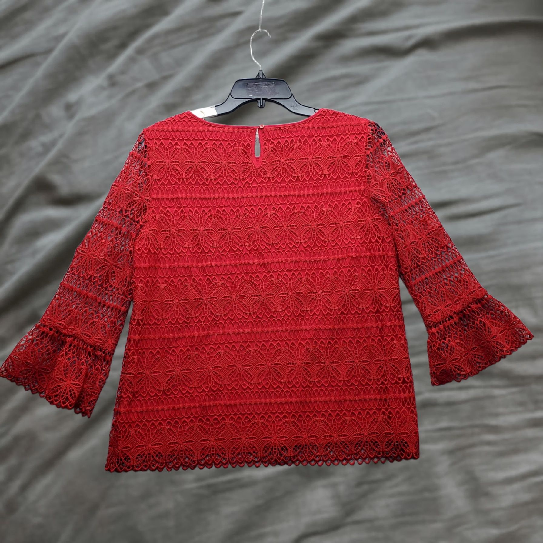 Talbots Talbots Blouse Womens L Red Floral Lace 3/4 Bell Sleeve Side Zip N/A Size L / US 10 / IT 46 - 1 Thumbnail