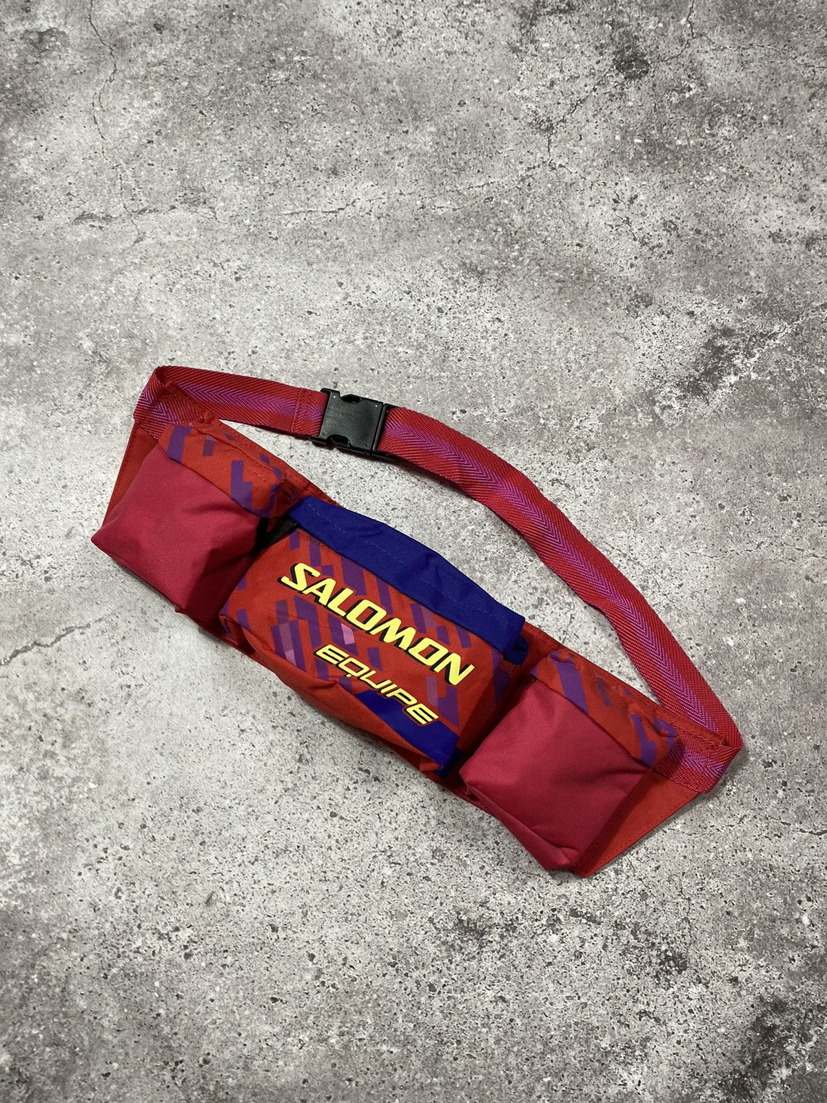 Salomon × Vintage Vintage SALOMON Gorpcore sling belt bag Y2K Size ONE SIZE - 1 Thumbnail