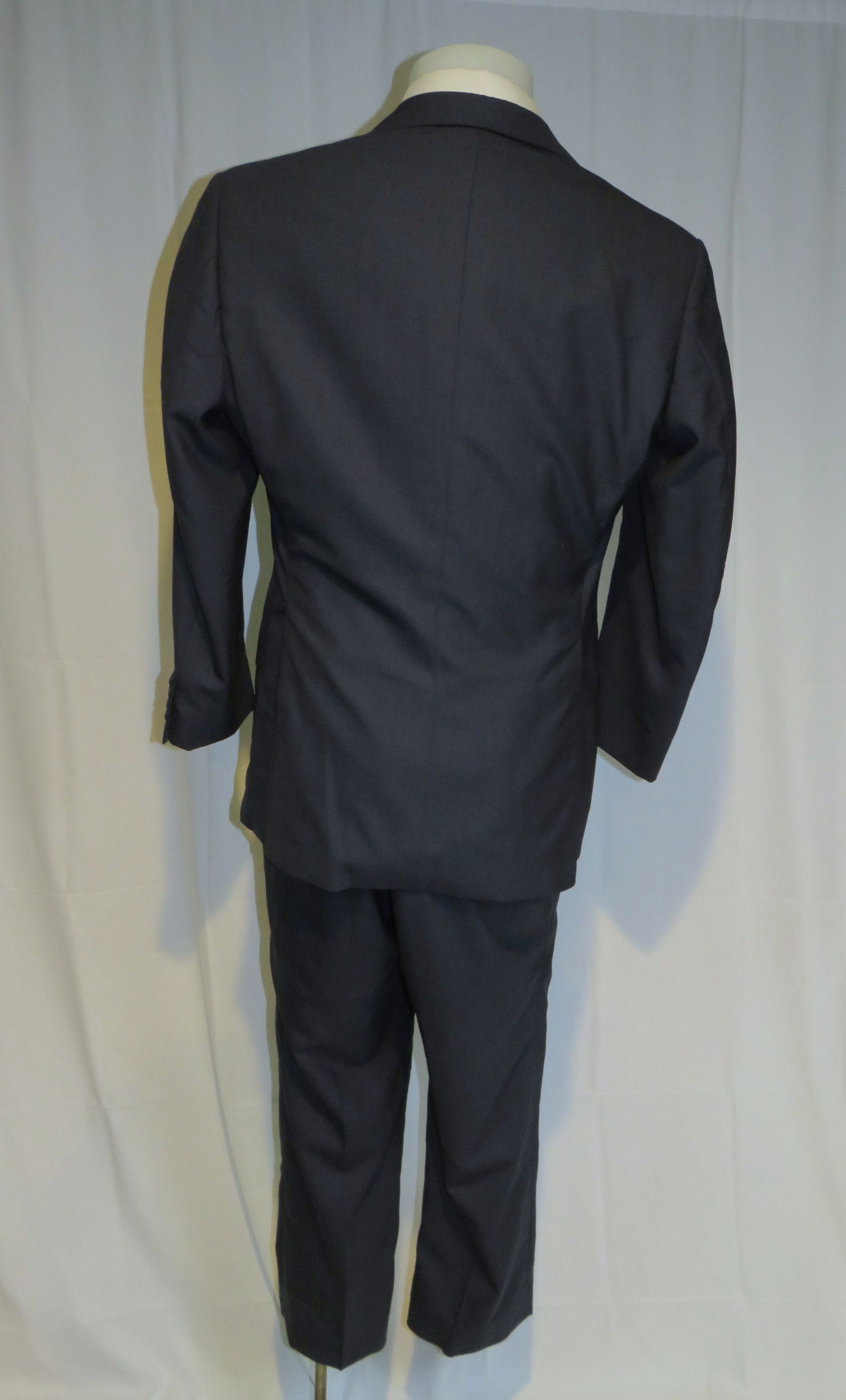 Henry Poole Bespoke Savile Row Silk Blend Blue Tic Two Button Suit 38S Size 38S - 2 Thumbnail