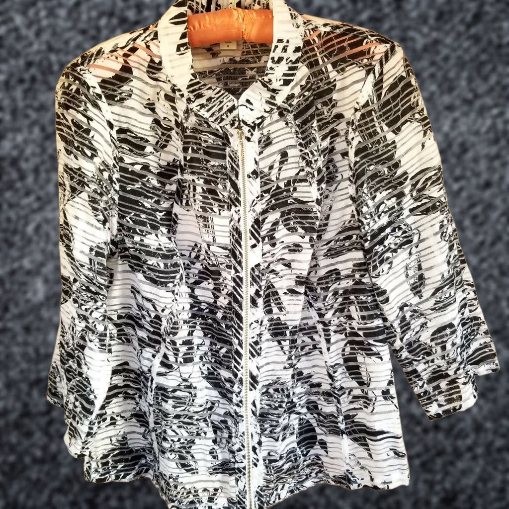 Coldwater Creek Coldwater Creek Womens Top Blouse Shirt Black Zip Front Rayon Size 8 3/4 Sleeve Size M / US 6-8 / IT 42-44 - 1 Thumbnail