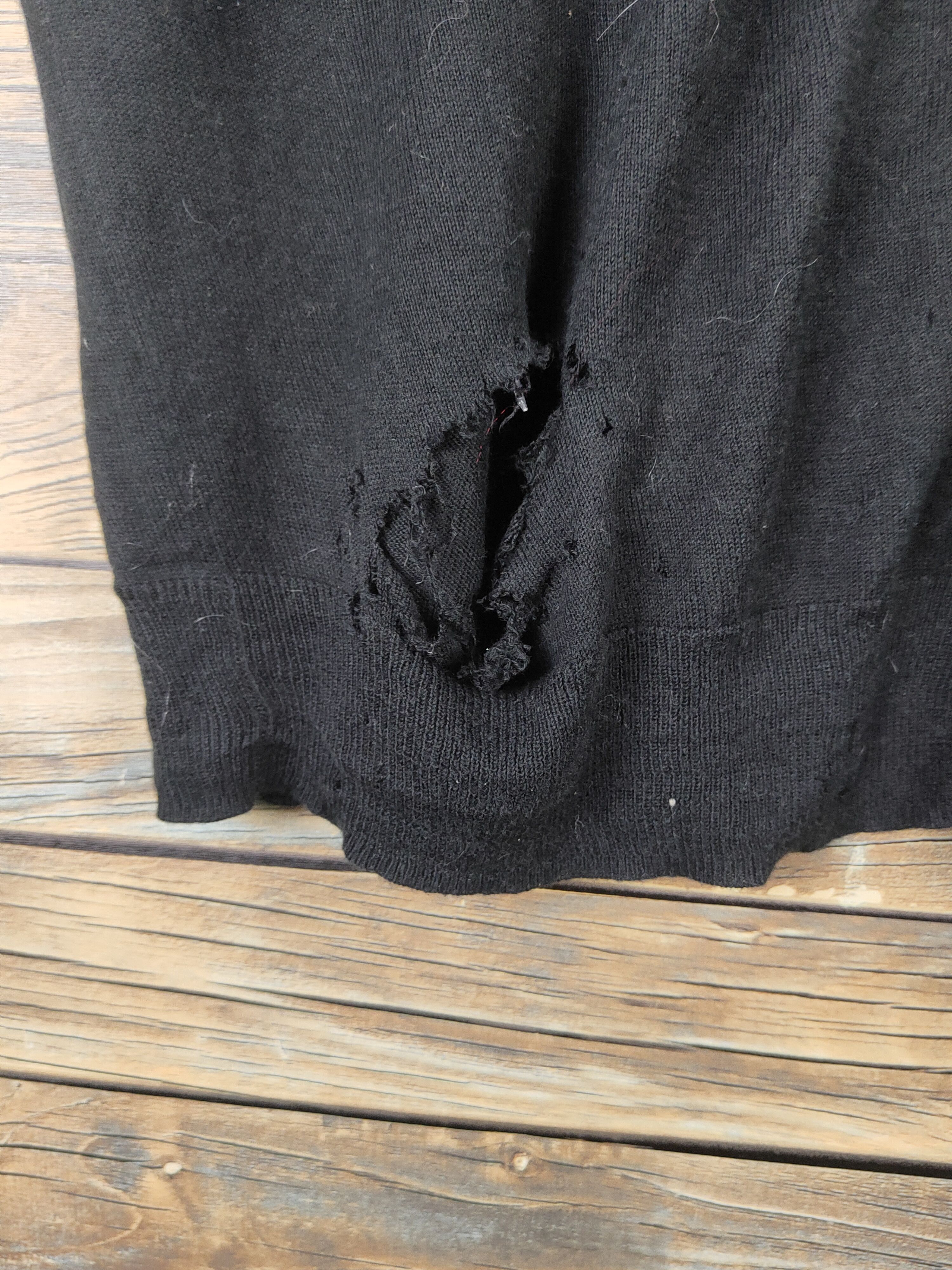 GU × Homespun Knitwear GU Black Knitwear ripped vintage Cardigan #W1517 Size M / US 6-8 / IT 42-44 - 3 Thumbnail