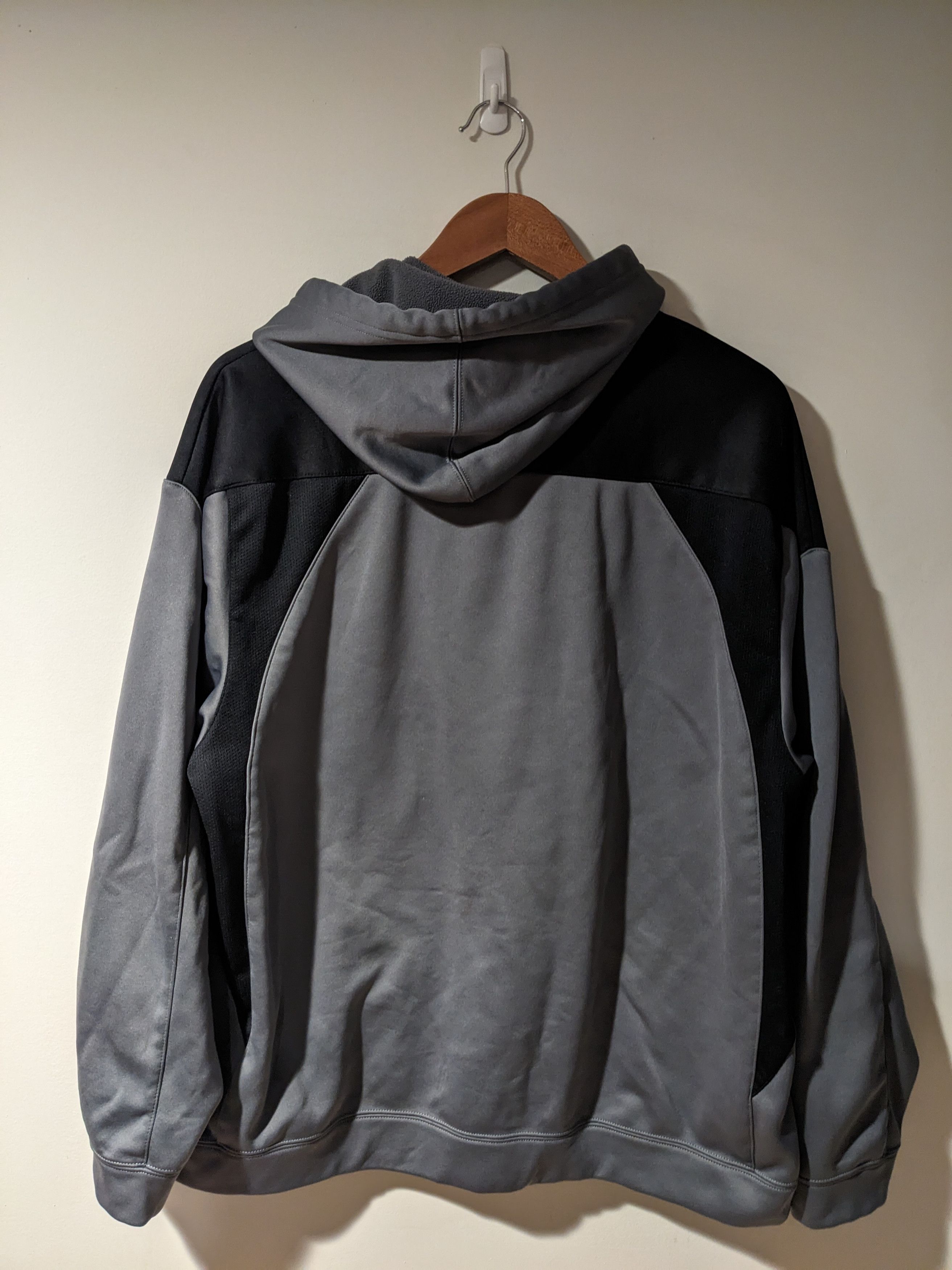 Nike × Vintage Vintage 2010's Nike Center Swoosh Thermal Fit Large Hoodie Size US L / EU 52-54 / 3 - 6 Thumbnail