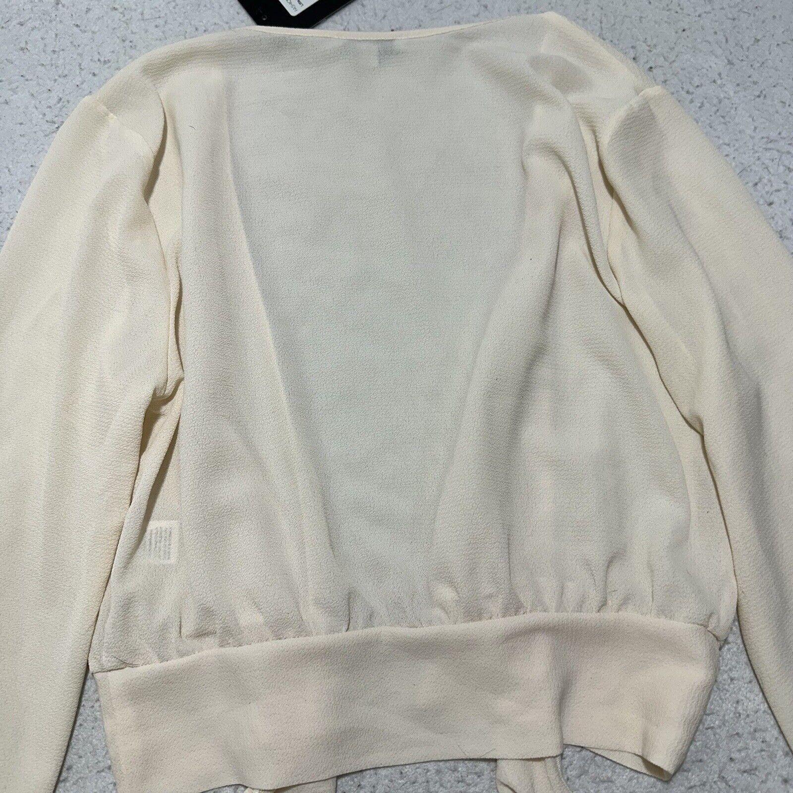 Other Fashion Nova Medium Little White Lies Top Tie Waist Blouse Size M / US 6-8 / IT 42-44 - 11 Thumbnail
