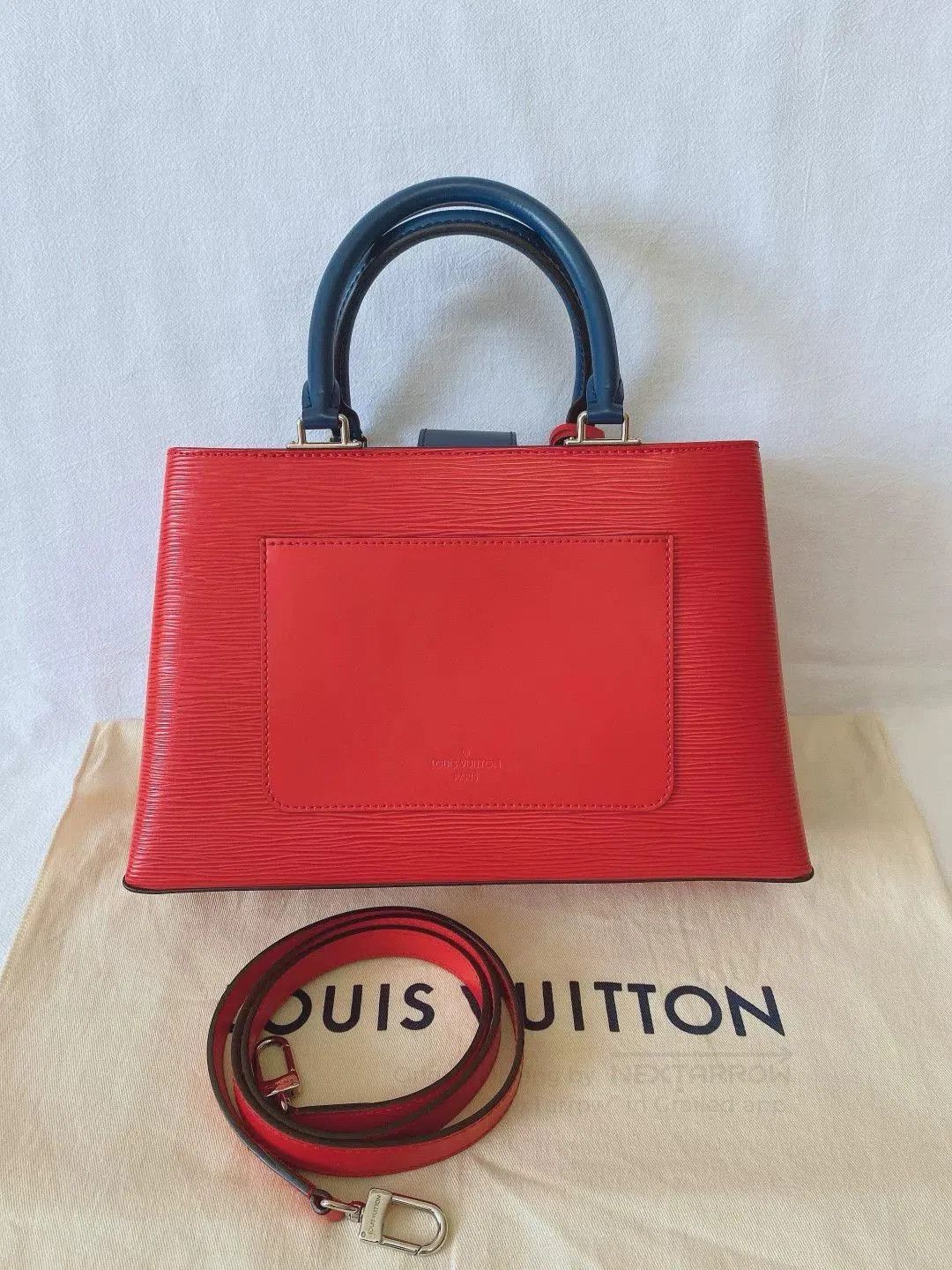 Louis Vuitton LV Kleber Medium Water Wave Leather Bag. Size ONE SIZE - 2 Thumbnail