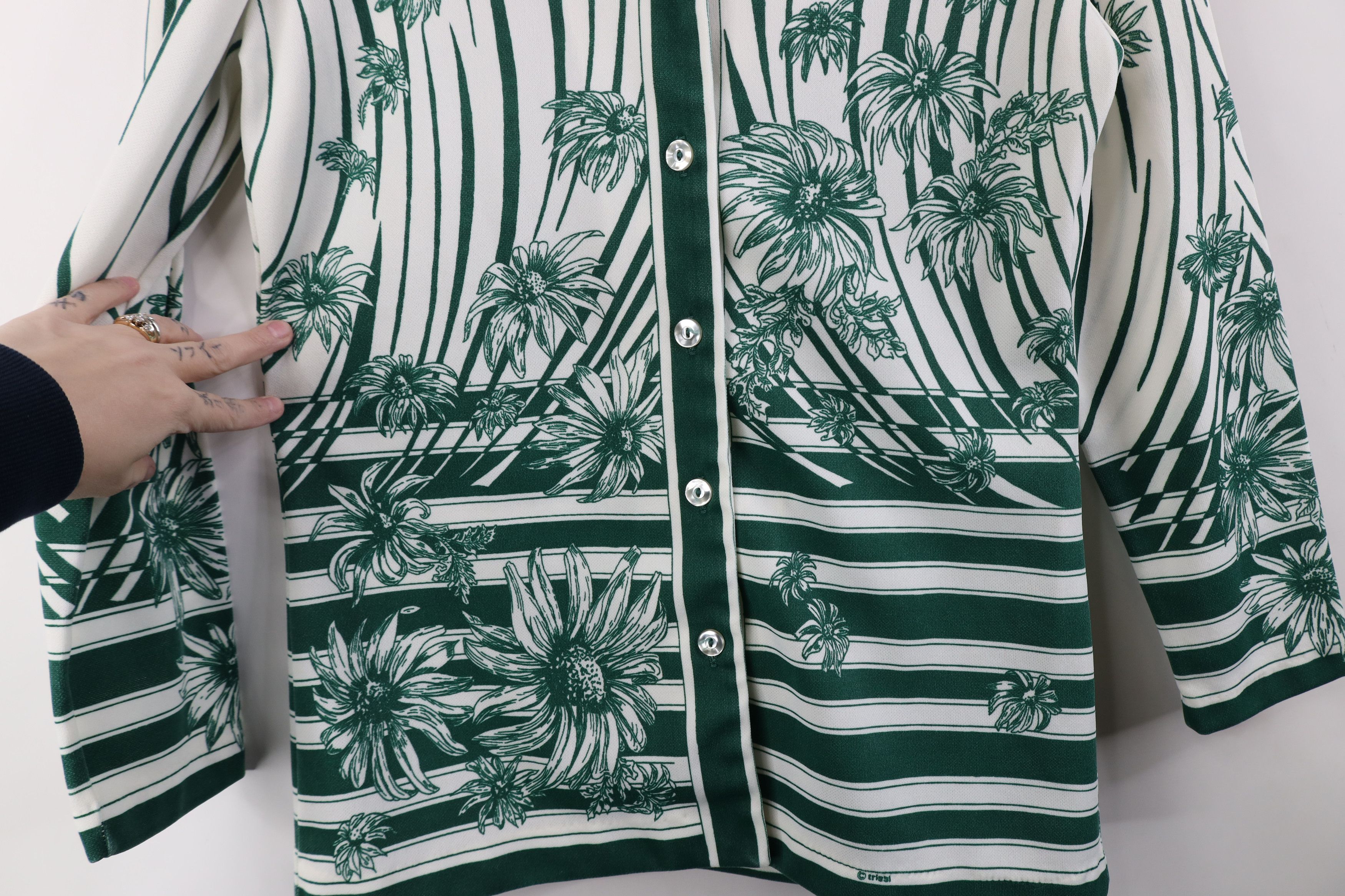 Vintage Vintage 70s Mid Century Modern MCM Collared Button Shirt USA Size L / US 10 / IT 46 - 4 Thumbnail