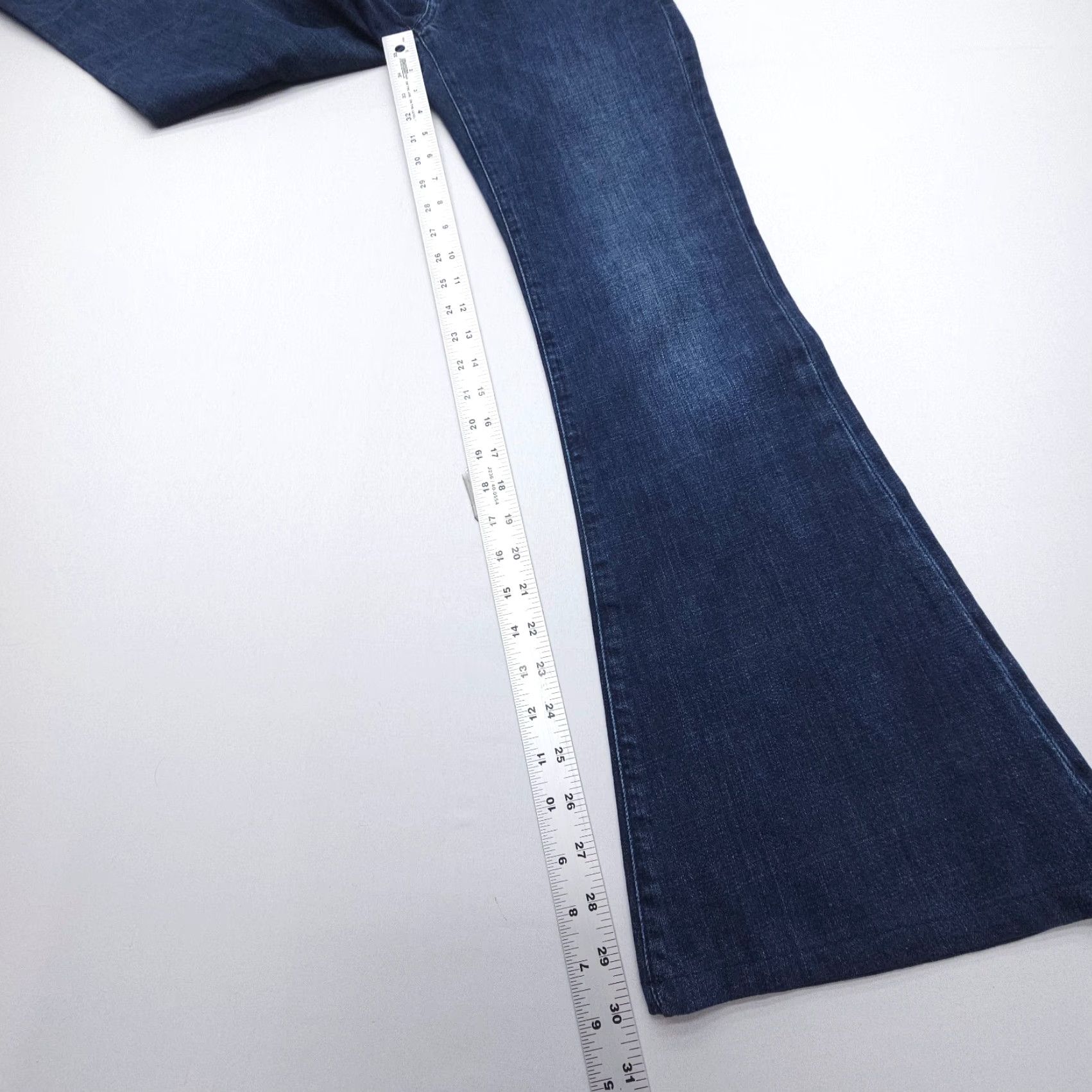 Polo Ralph Lauren Polo Ralph Lauren Jeans Flared 90s Bohemian Festival Denim Dark Wash 30 Inseam Womens Size 26 Mid Rise Bell Bottom Size 26" / US 2 / IT 38 - 5 Thumbnail