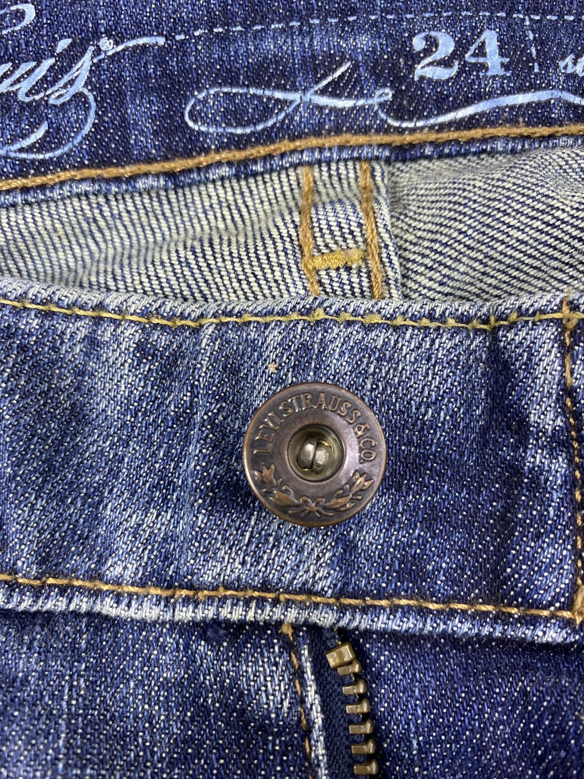 Jean × Levi's × Vintage Levi's Straight Leg Blue Wash Jeans - J1107 Size 27" / US 4 / IT 40 - 11 Thumbnail