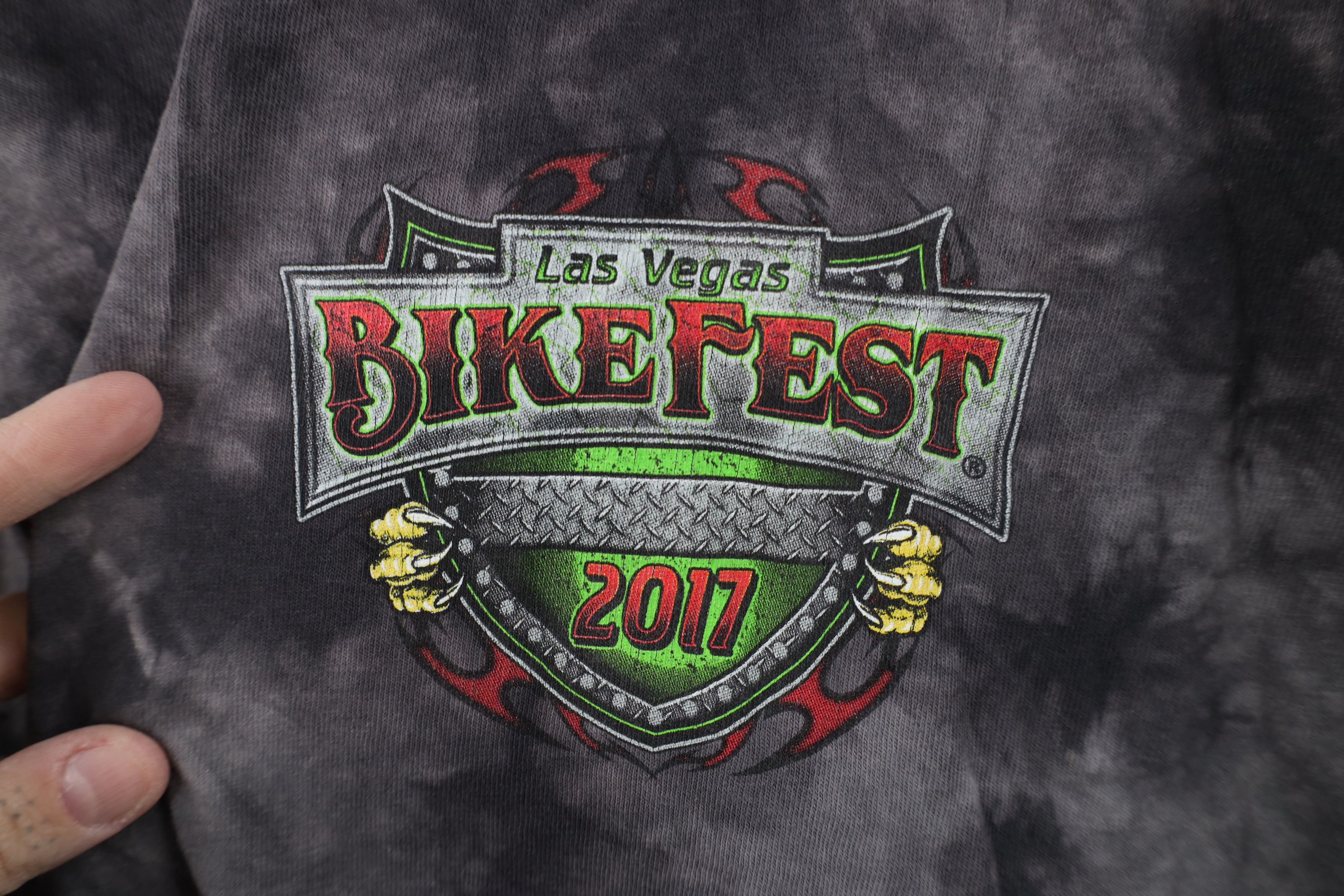 Vintage Y2K Streetwear 2017 Las Vegas BikeFest Tribal Acid T-Shirt Size US XXL / EU 58 / 5 - 4 Thumbnail