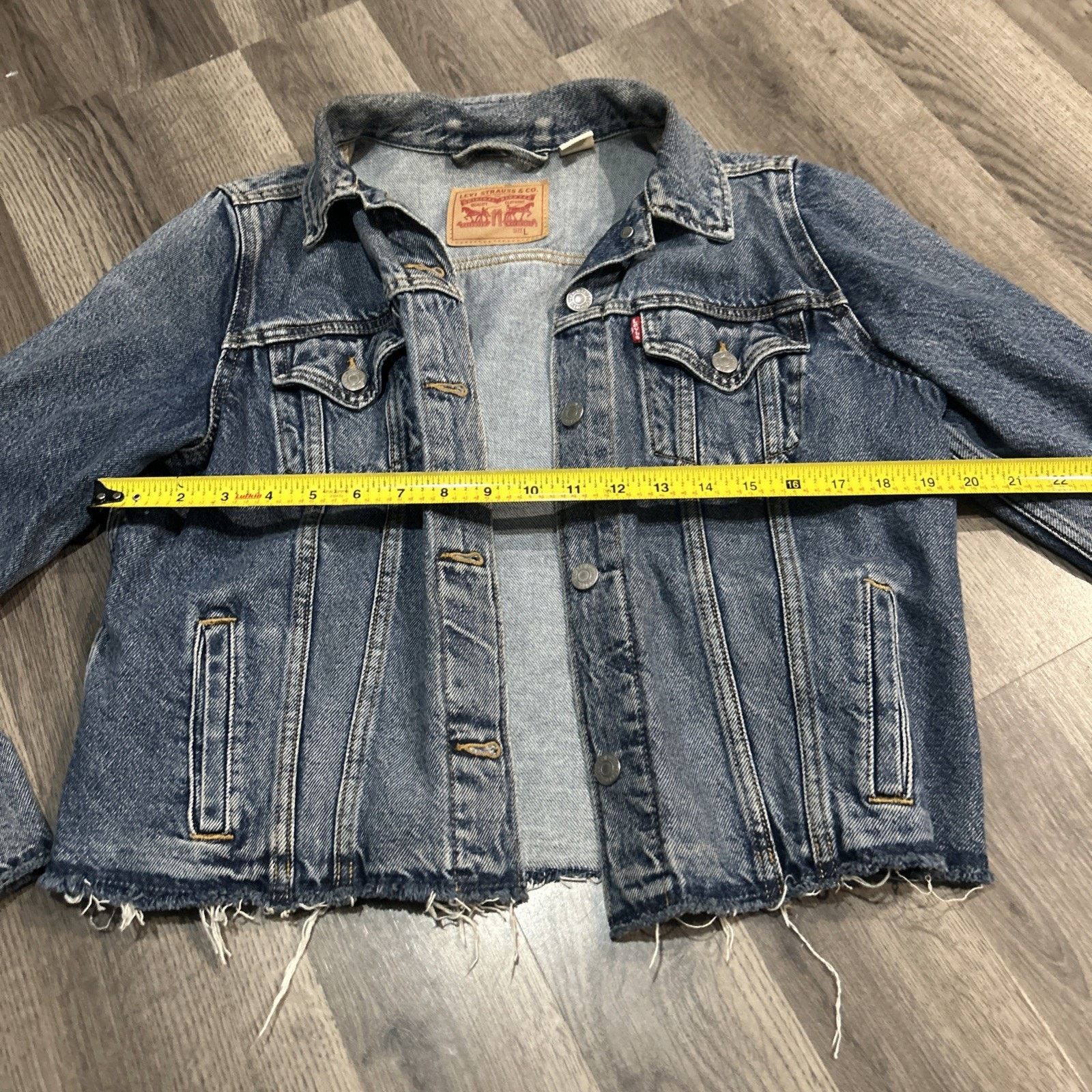 Levi's Levis Jean Jacket Women’s Large Raw Hem Lace Up Sleeves Size L / US 10 / IT 46 - 17 Thumbnail