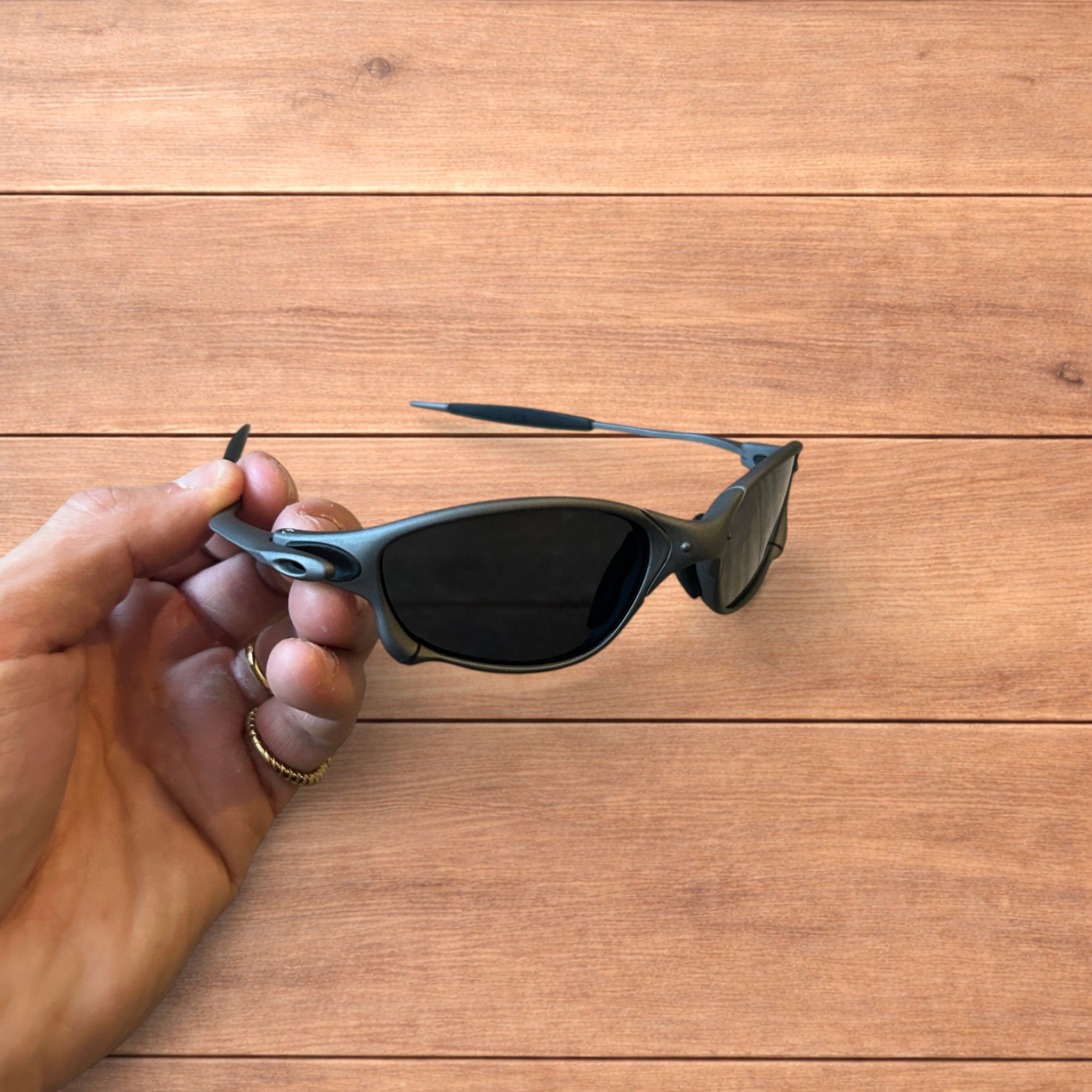 Japanese Brand Metal frame polarised sunglasses in grey frame black lens. Size ONE SIZE - 1 Thumbnail