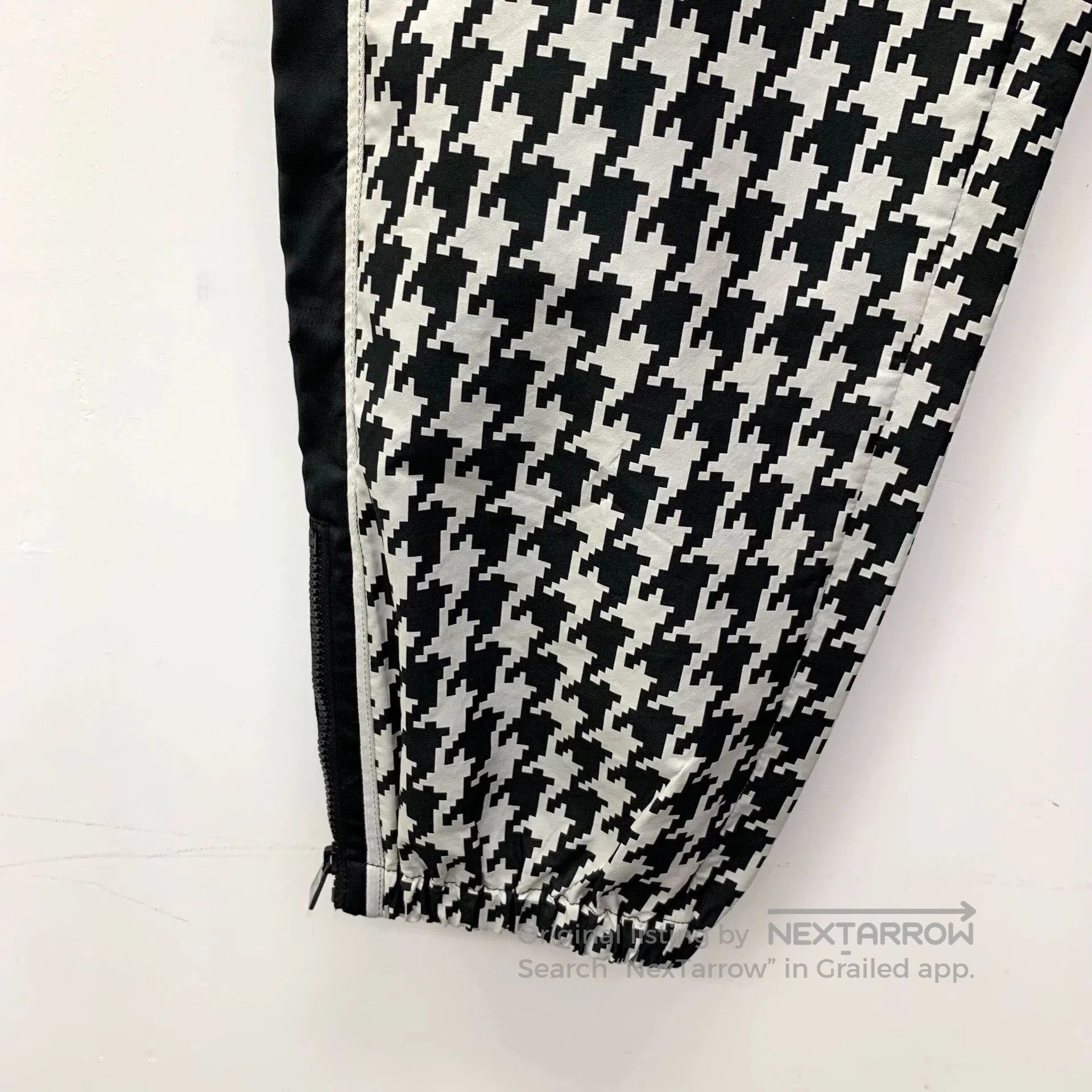 Dior dior black houndstooth jogger pants xs. Size 24" / US 00 / IT 34 - 5 Thumbnail