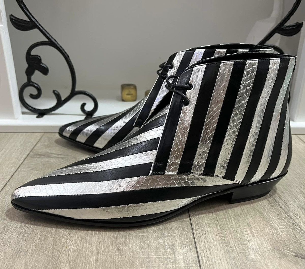 Saint Laurent Paris FW21 Striped Lamé Python JONAS Laced Ankle Boots sz42 Size US 9 / EU 42 - 2 Thumbnail