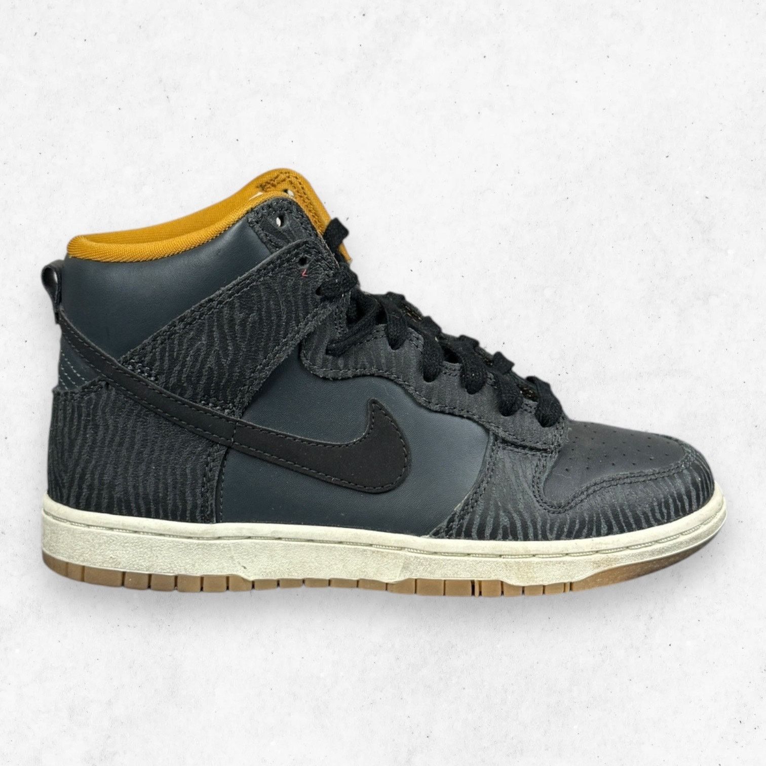 Nike Nike Dunk High Skinny Tiger Print Black Gold Sz 6 Size US 6 / IT 36 - 1 Thumbnail