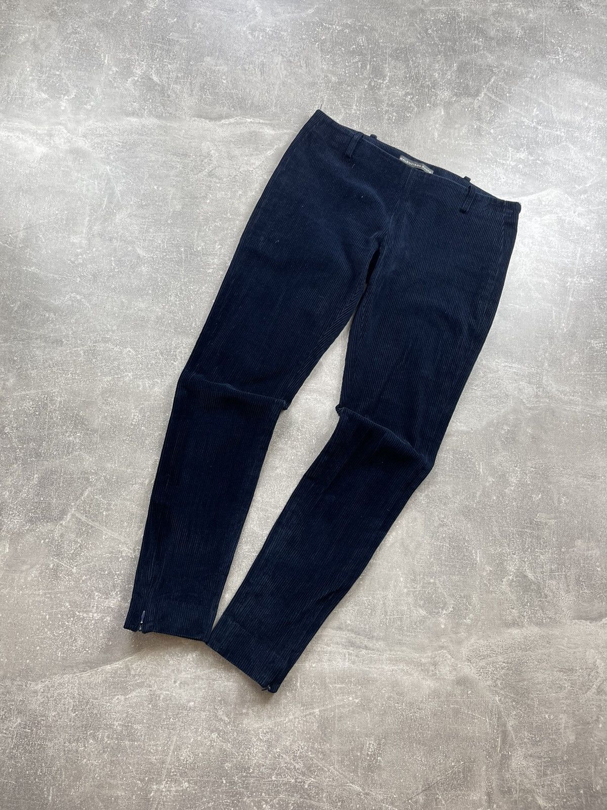 Balenciaga Balenciaga Corduroy Pants Navy Blue Slim Fit Trousers Size 27" / US 4 / IT 40 - 1 Thumbnail