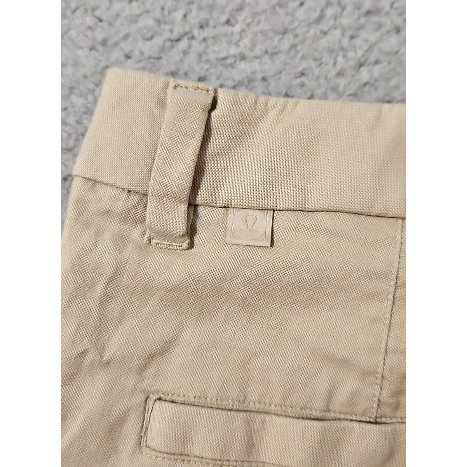 Lululemon Lululemon Shorts Mens 32 Tan Commission Relaxed Qwick Oxford Stretch 11" M7AAMS Size US 32 / EU 48 - 4 Thumbnail