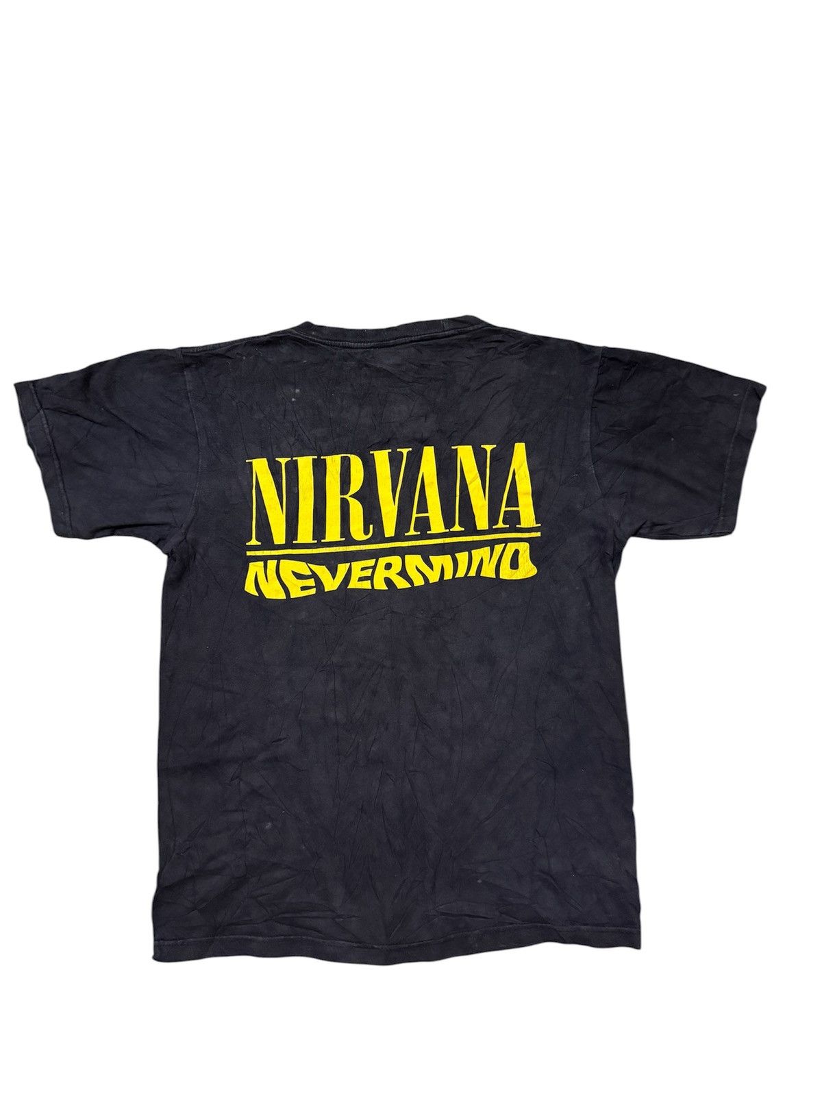 Band Tees Vintage 90s Nirvana Smiley Bootleg Tshirt Size US S / EU 44-46 / 1 - 2 Thumbnail