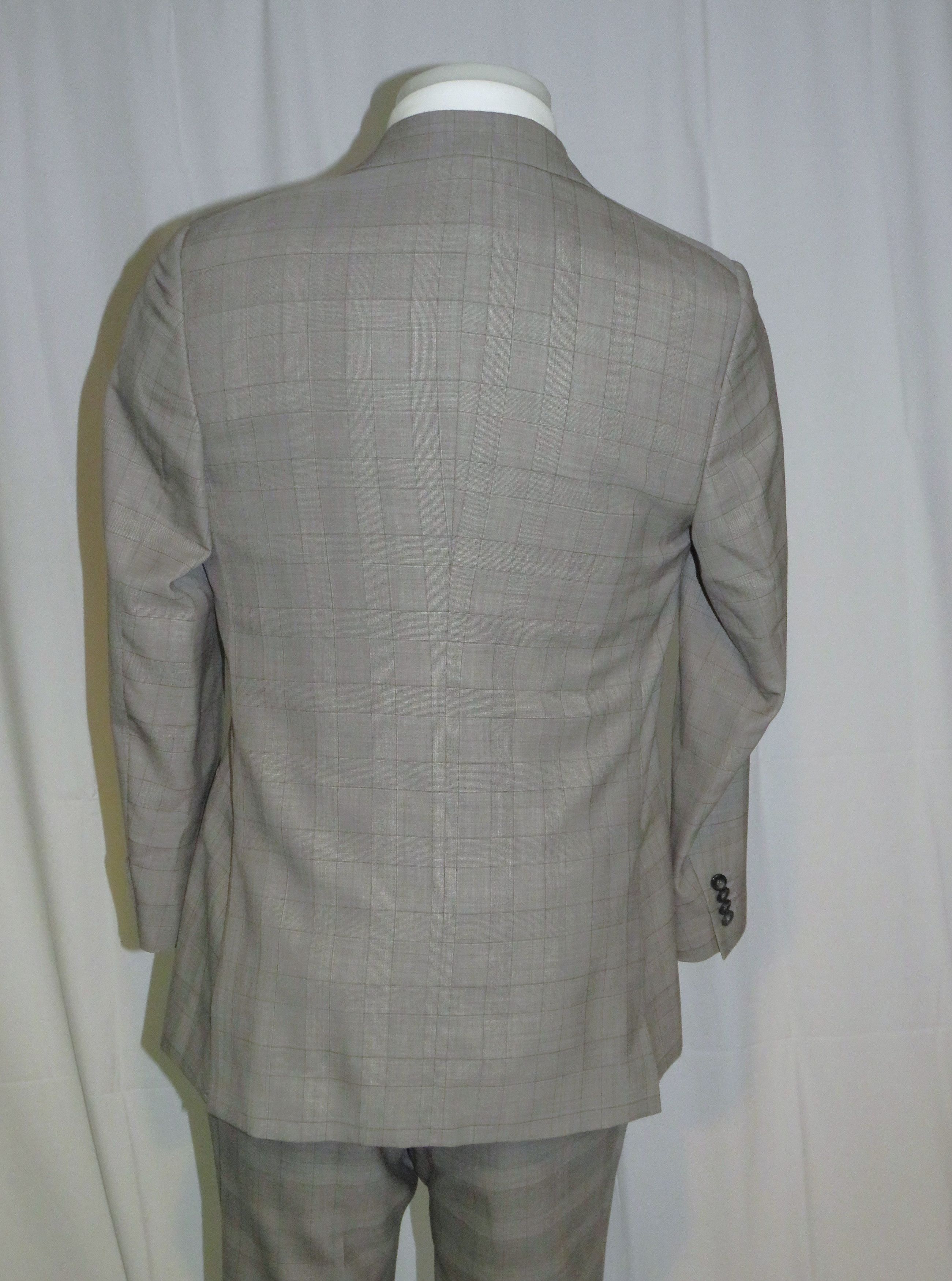 Giorgio Armani Black Label Custom Gray Plaid Two Button Suit 40R Size 40R - 12 Thumbnail