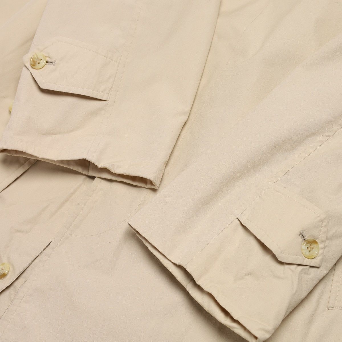 Burberry Burberry Vintage Beige Trench Coat 52 size Jacket Size US L / EU 52-54 / 3 - 12 Thumbnail
