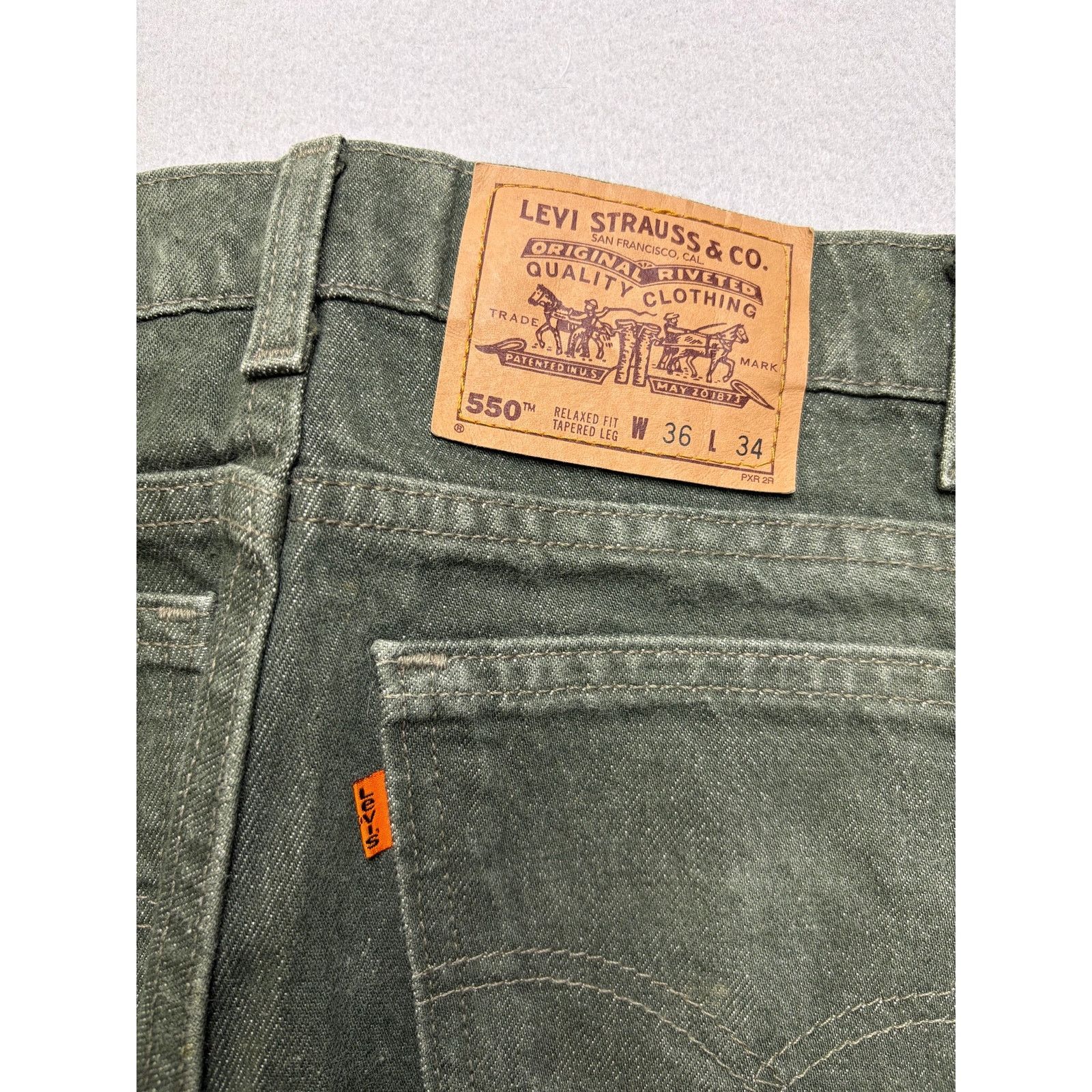 Levi's Vintage Levi’s 550 Relaxed Fit Tapered Jeans Men’s 36x31.5 Size US 36 / EU 52 - 10 Thumbnail