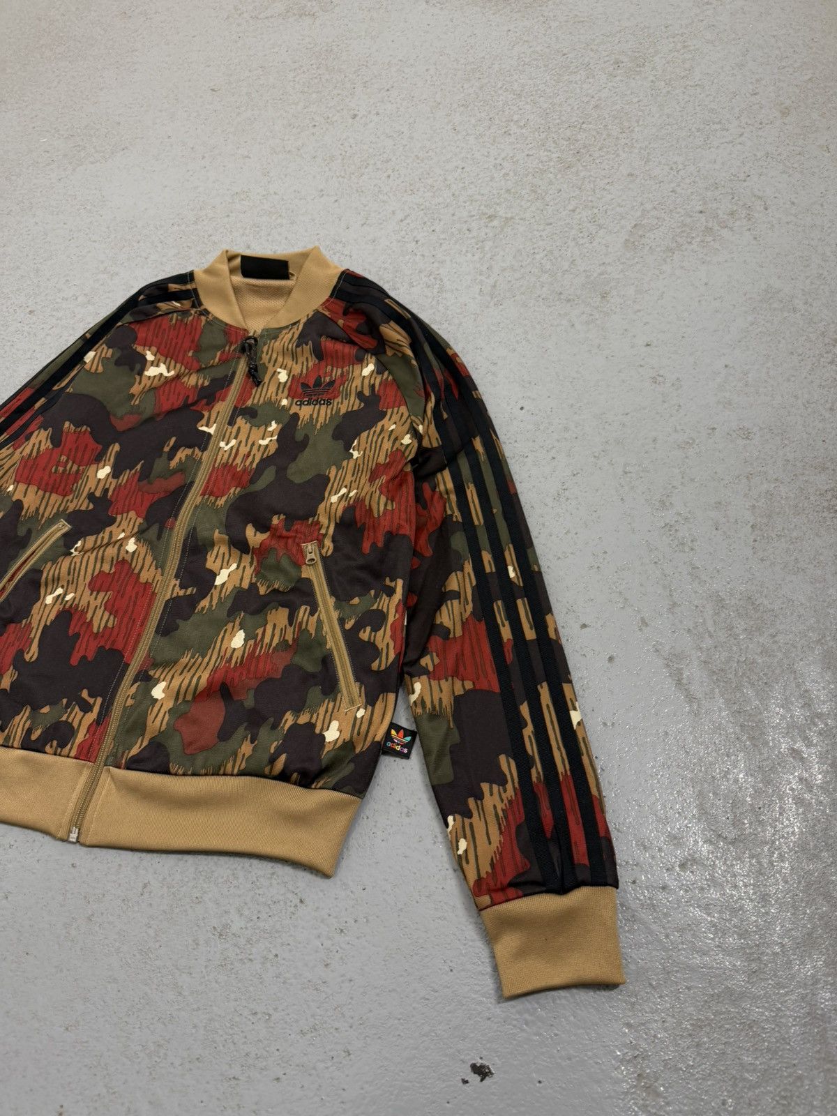 Adidas × Pharrell Adidas Farrell Williams Huhiking Camo 3Stripes Zip Tracksuit Size US S / EU 44-46 / 1 - 2 Thumbnail