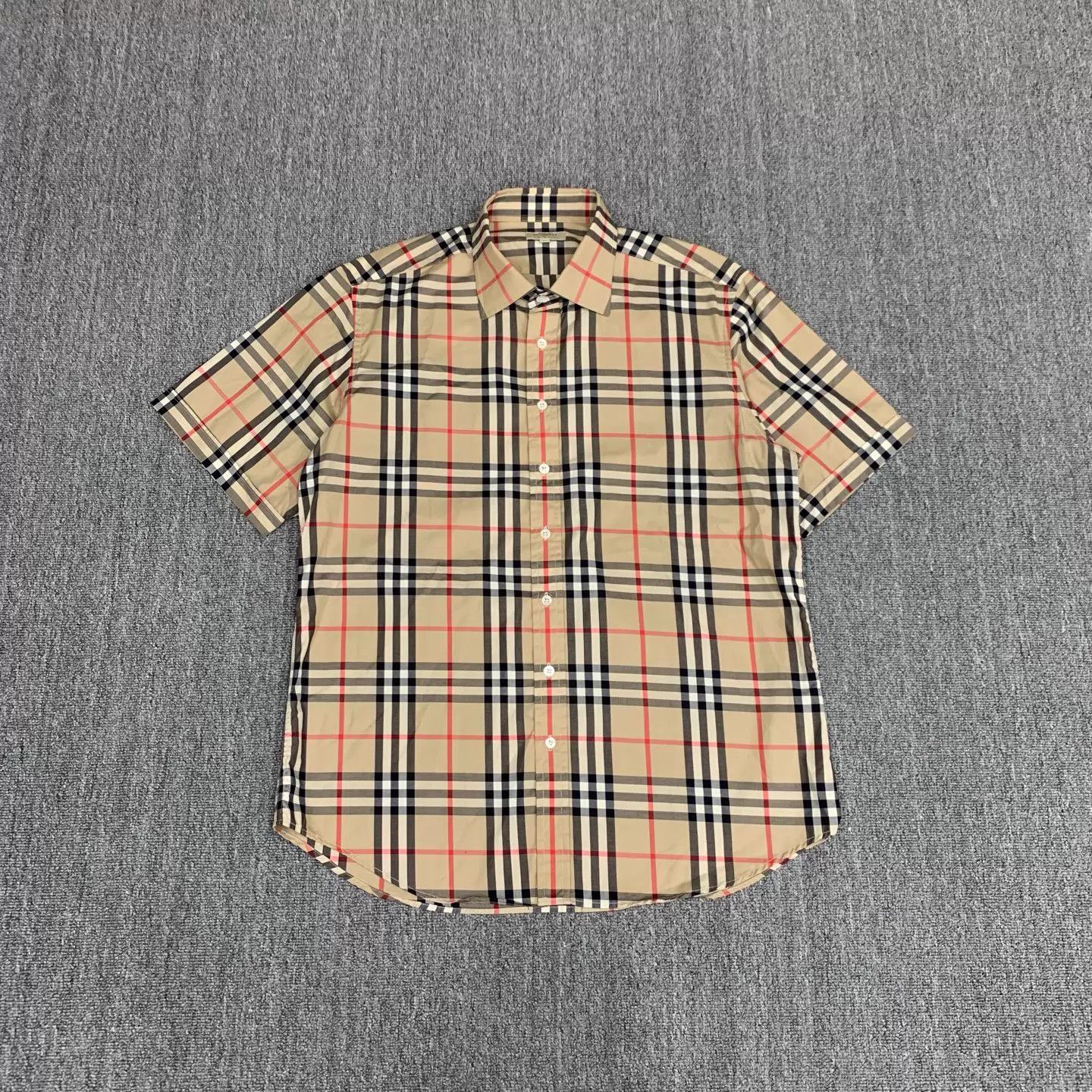 Burberry Burberry Brown Short Sleeve Shirt XL 95 New Collar Stain Size US XL / EU 56 / 4 - 1 Thumbnail
