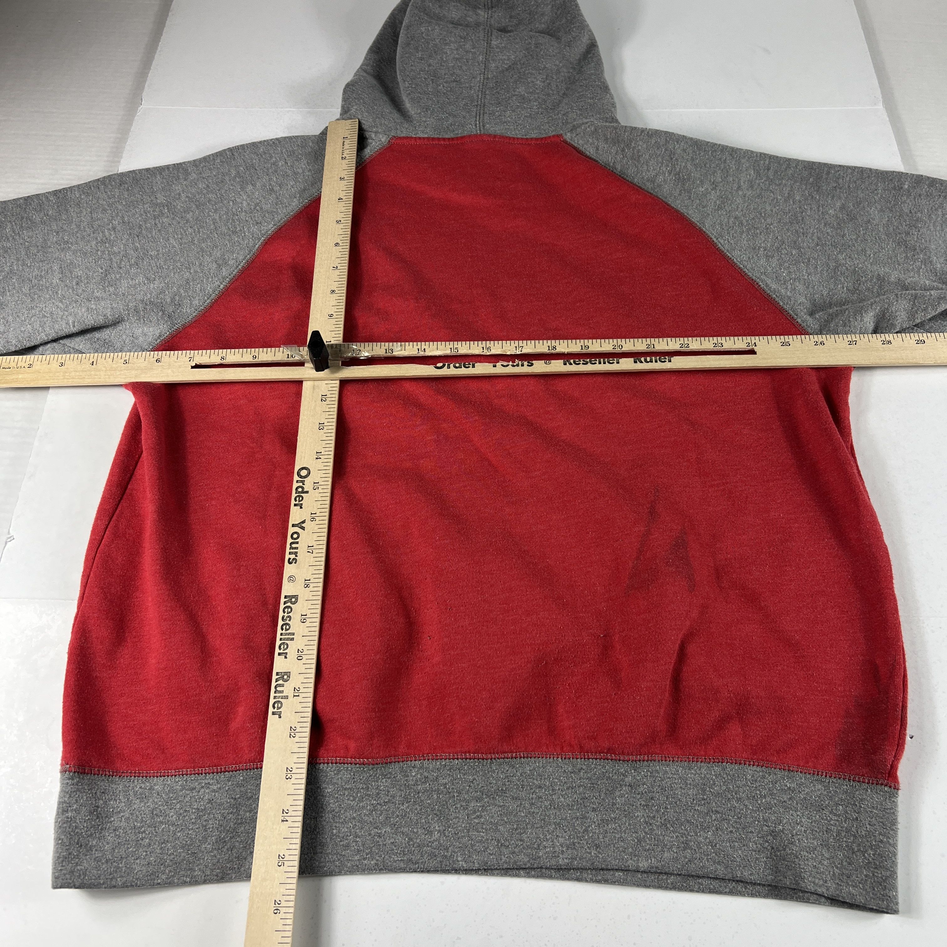 NCAA NCAA Wisconsin Badgers Sweatshirt Faded Logo Pullover Hoodie Size US L / EU 52-54 / 3 - 12 Thumbnail