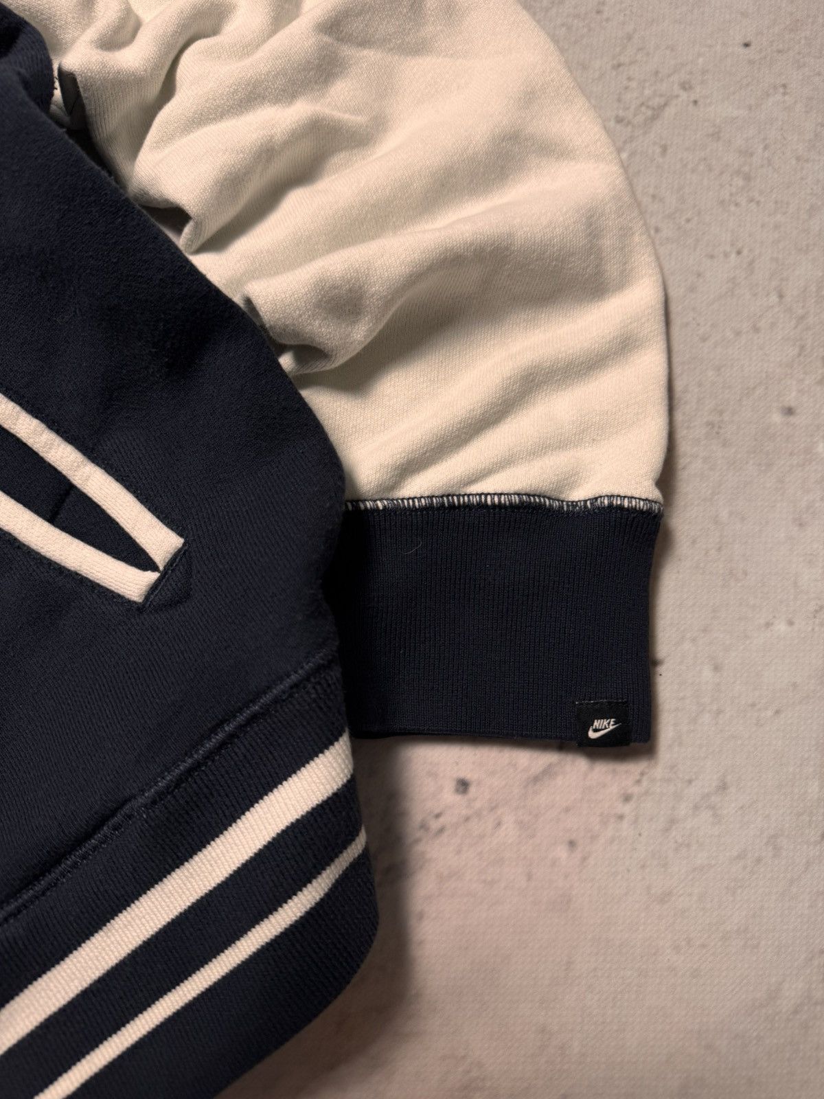 Nike × Vintage NIKE VINTAGE CENTER LOGO OVERSIZE ZIP BOXY HOODIE Size US S / EU 44-46 / 1 - 4 Thumbnail