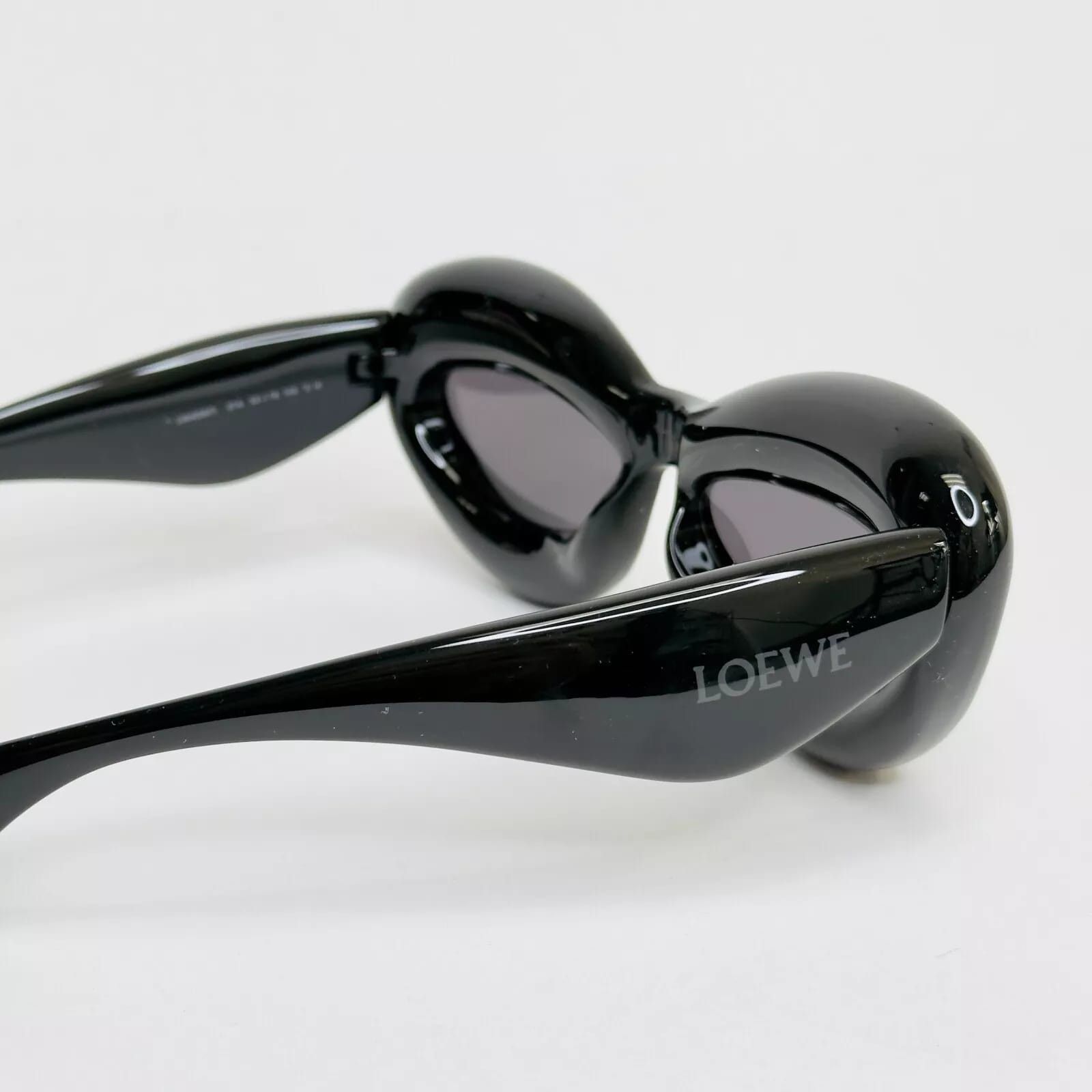 Loewe LOEWE INFLATED Chunky Fashion LW40097I 40097 Sunglasses Size ONE SIZE - 8 Thumbnail