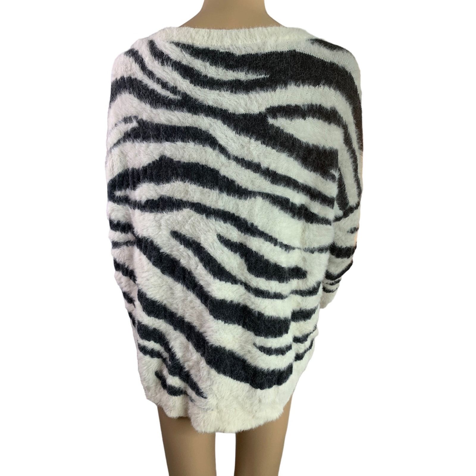 Express Express Zebra Animal Print Sweater Laced Front Women L Size L / US 10 / IT 46 - 8 Thumbnail