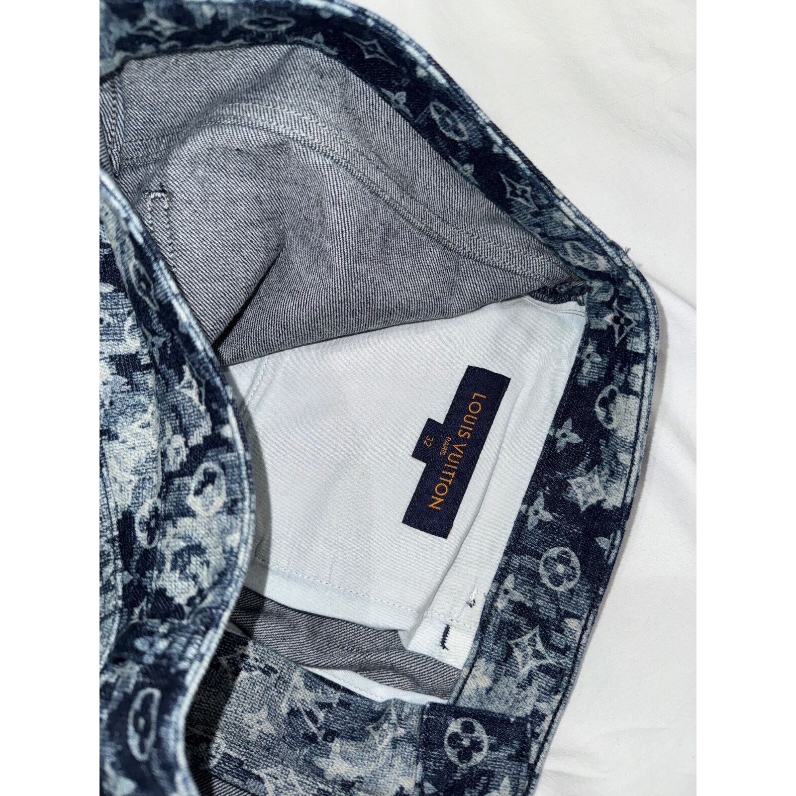 Louis Vuitton Louis Vuitton Tapestry Regular Denim Blue Monogram Logo Size US 32 / EU 48 - 11 Thumbnail